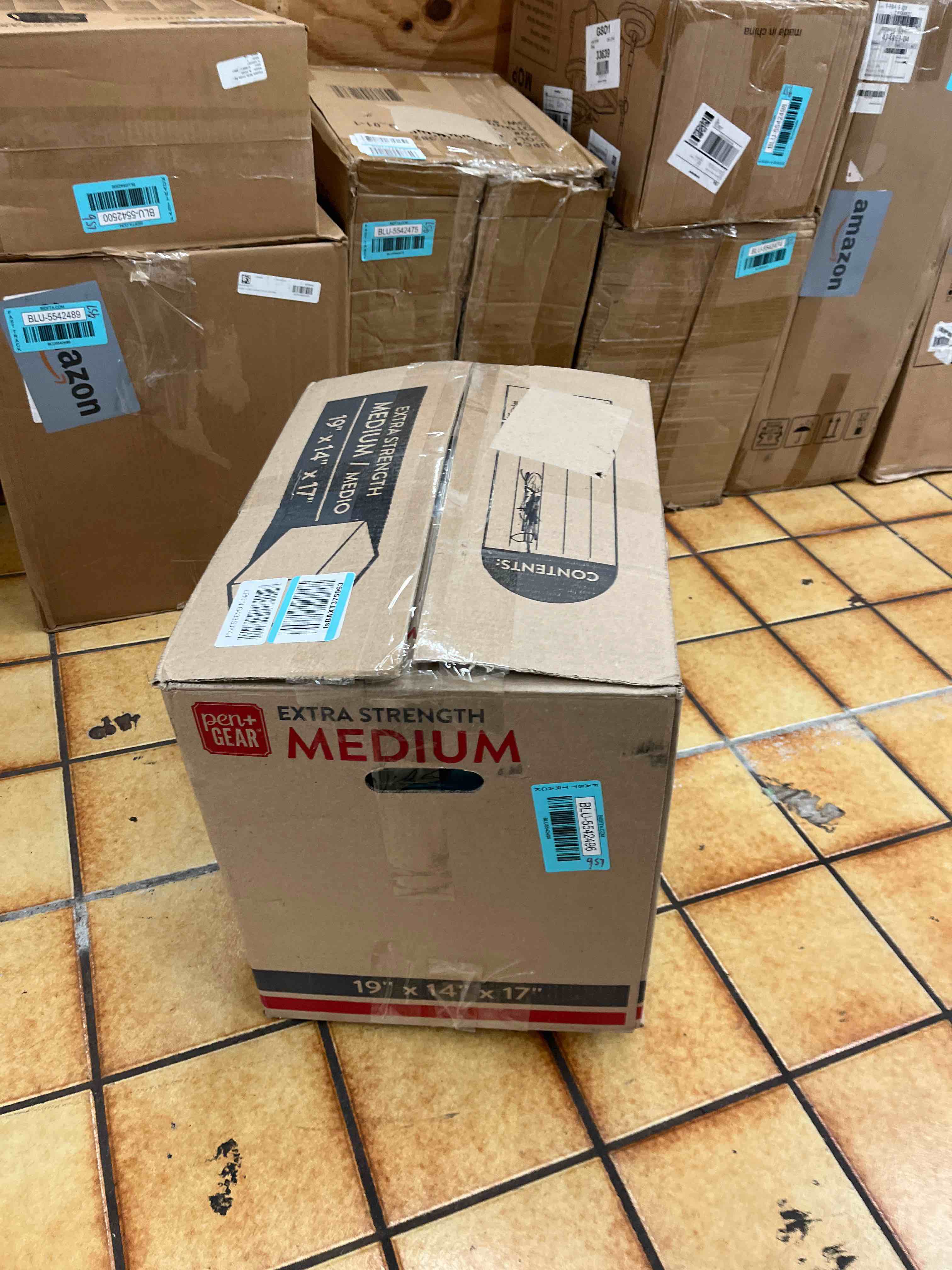 https://s3.amazonaws.com/lotting-images-prod/phillipi/BLU5542496_1729079181145.jpeg