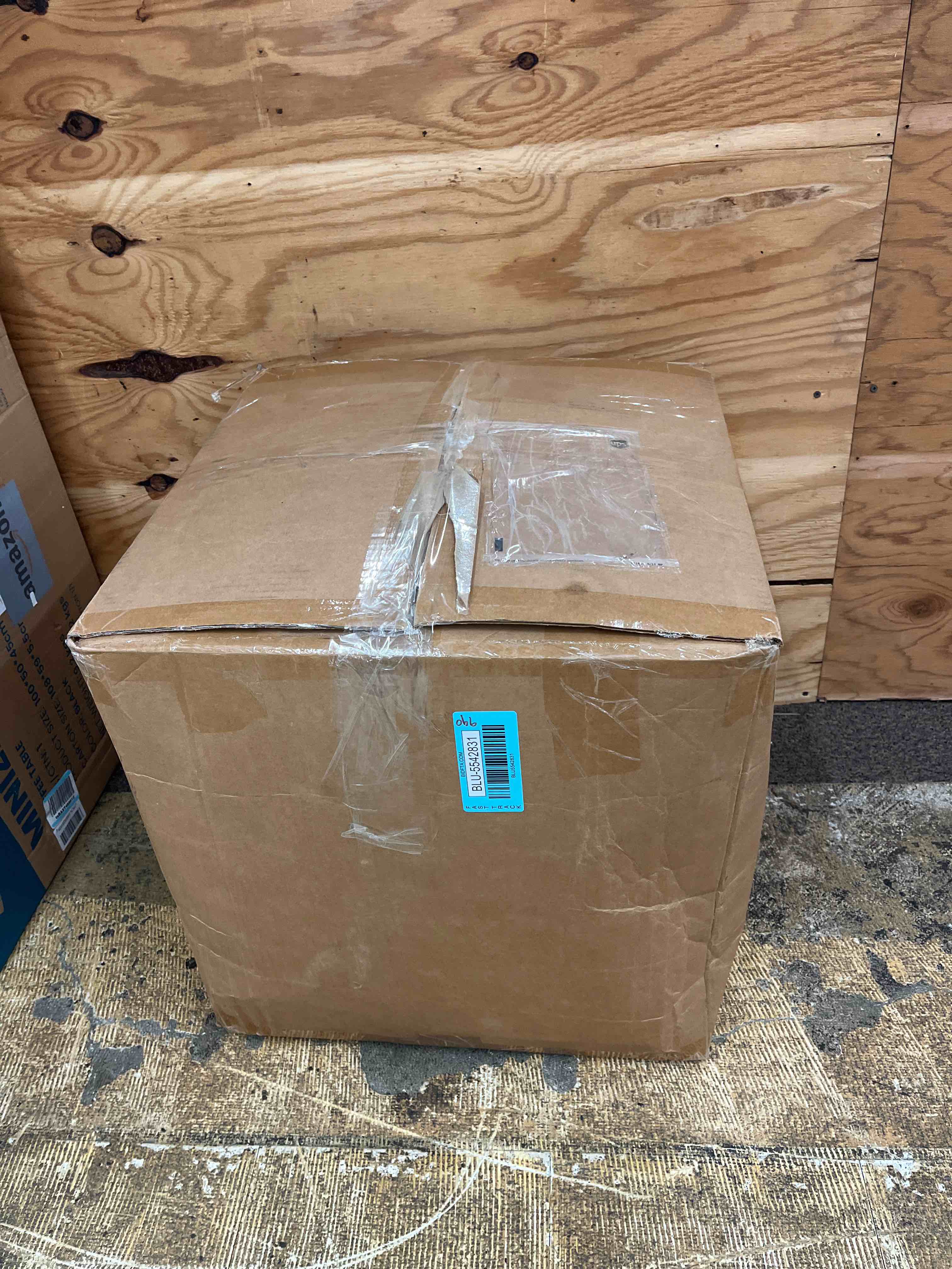 https://s3.amazonaws.com/lotting-images-prod/phillipi/BLU5542831_1729570917129.jpeg