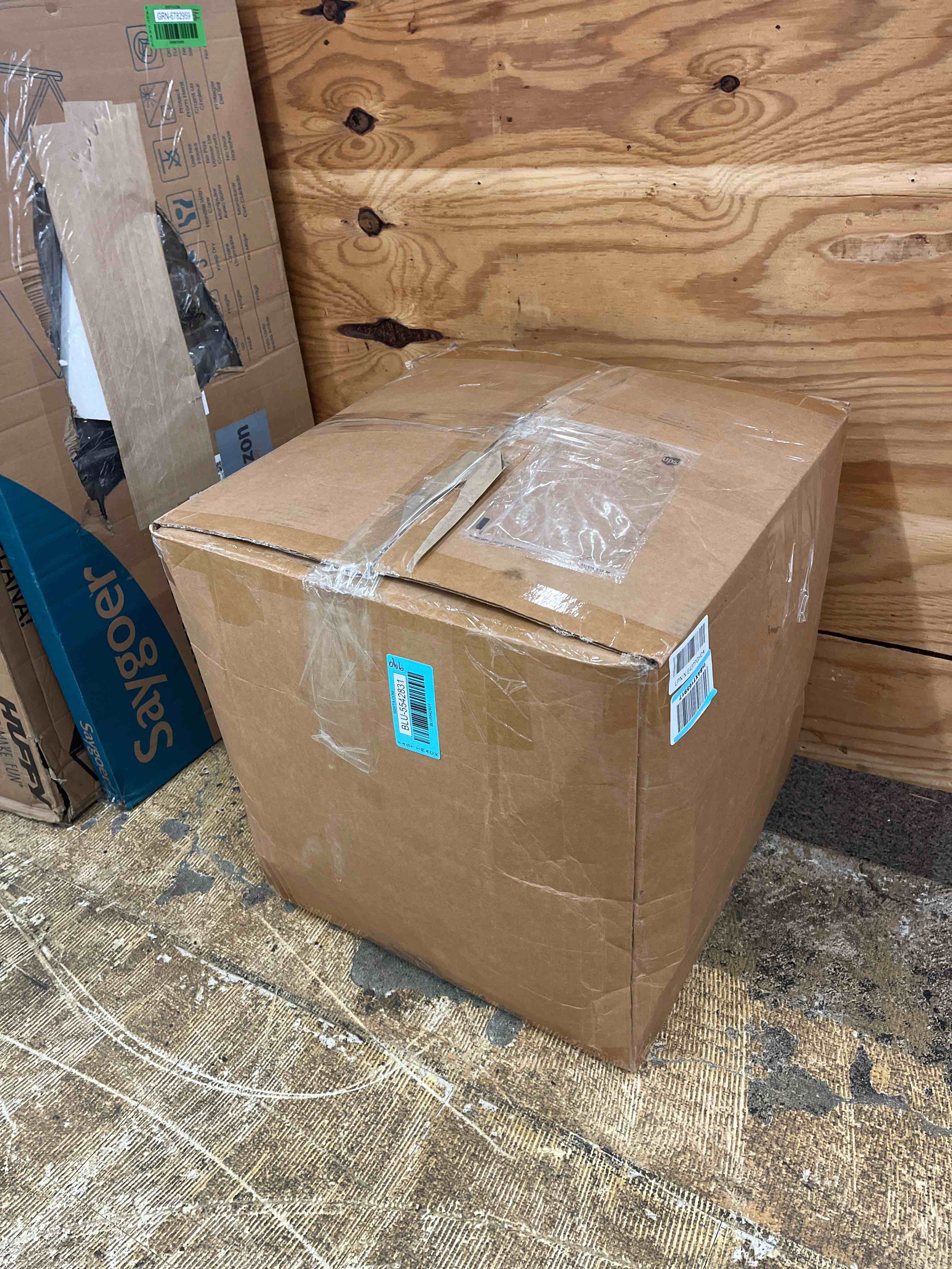 https://s3.amazonaws.com/lotting-images-prod/phillipi/BLU5542831_1729570919121.jpeg