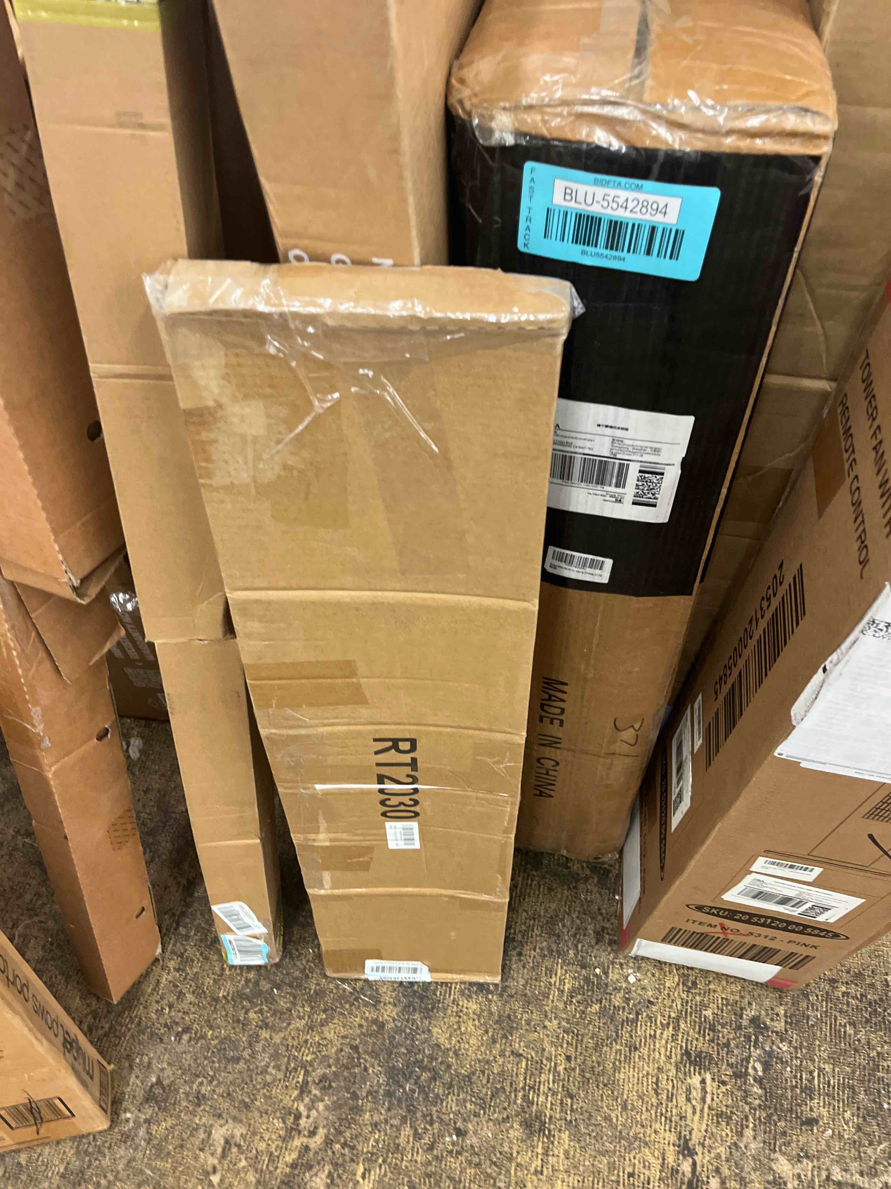 https://s3.amazonaws.com/lotting-images-prod/phillipi/BLU5542886_1729697570182.jpeg