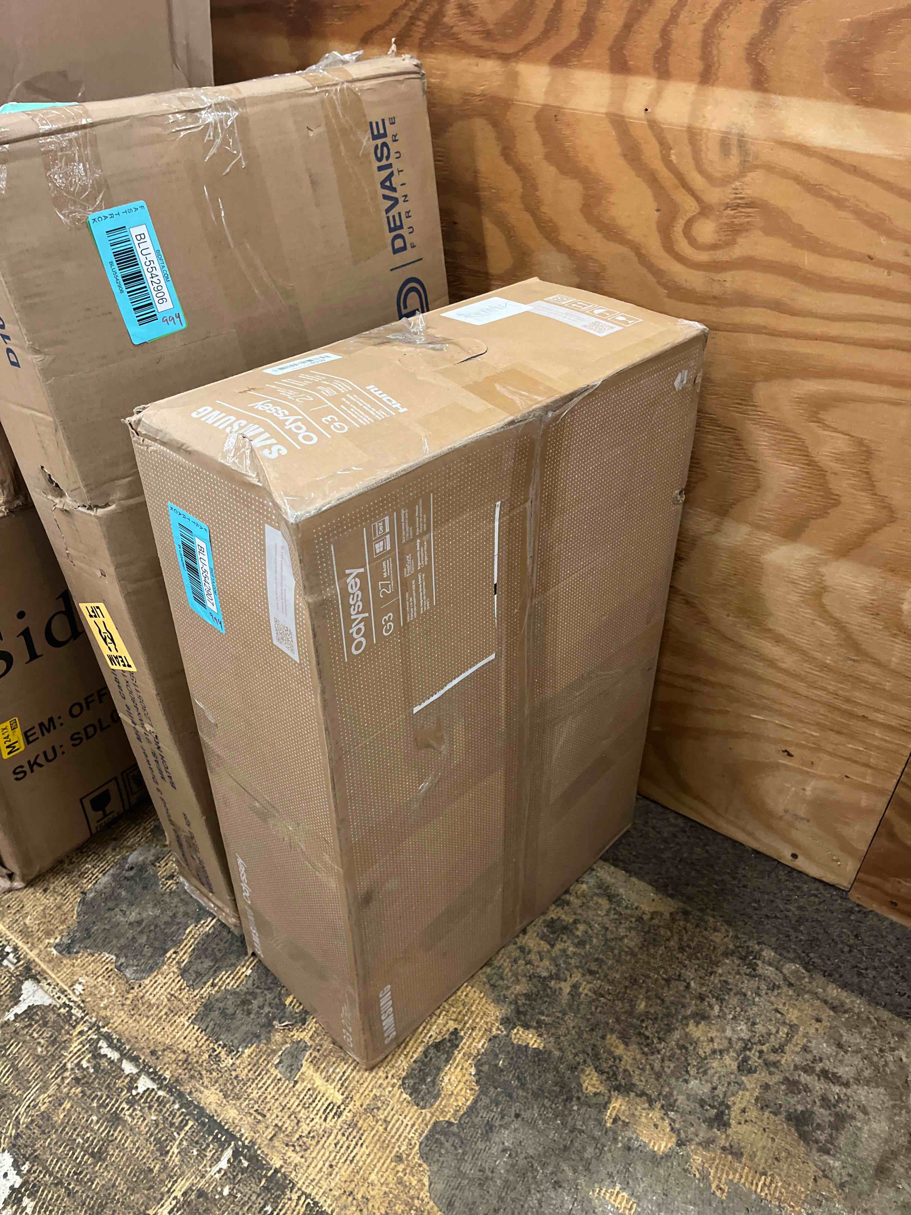 https://s3.amazonaws.com/lotting-images-prod/phillipi/BLU5542907_1729575245550.jpeg