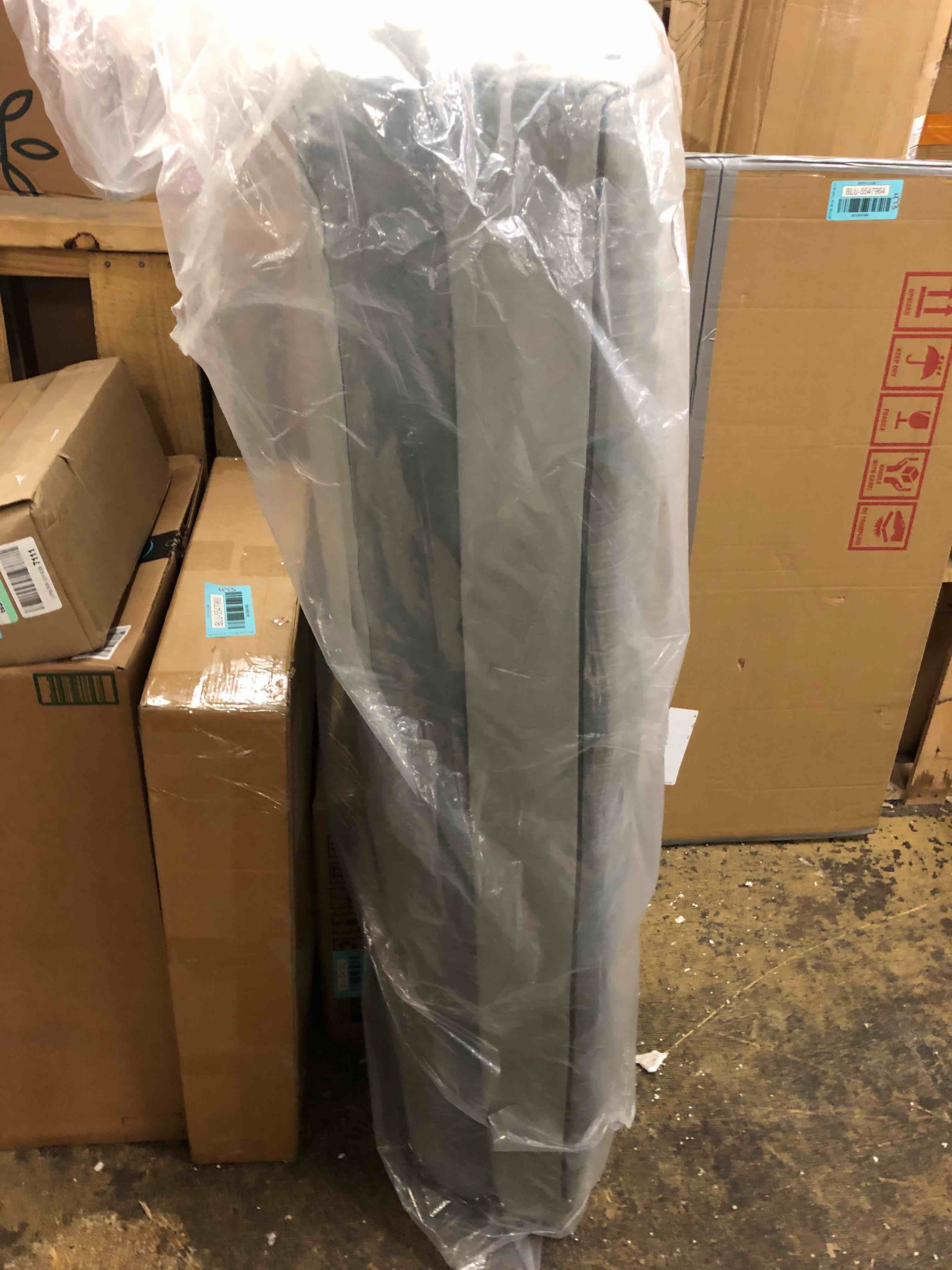 https://s3.amazonaws.com/lotting-images-prod/phillipi/BLU5547968_1709820772350.jpeg