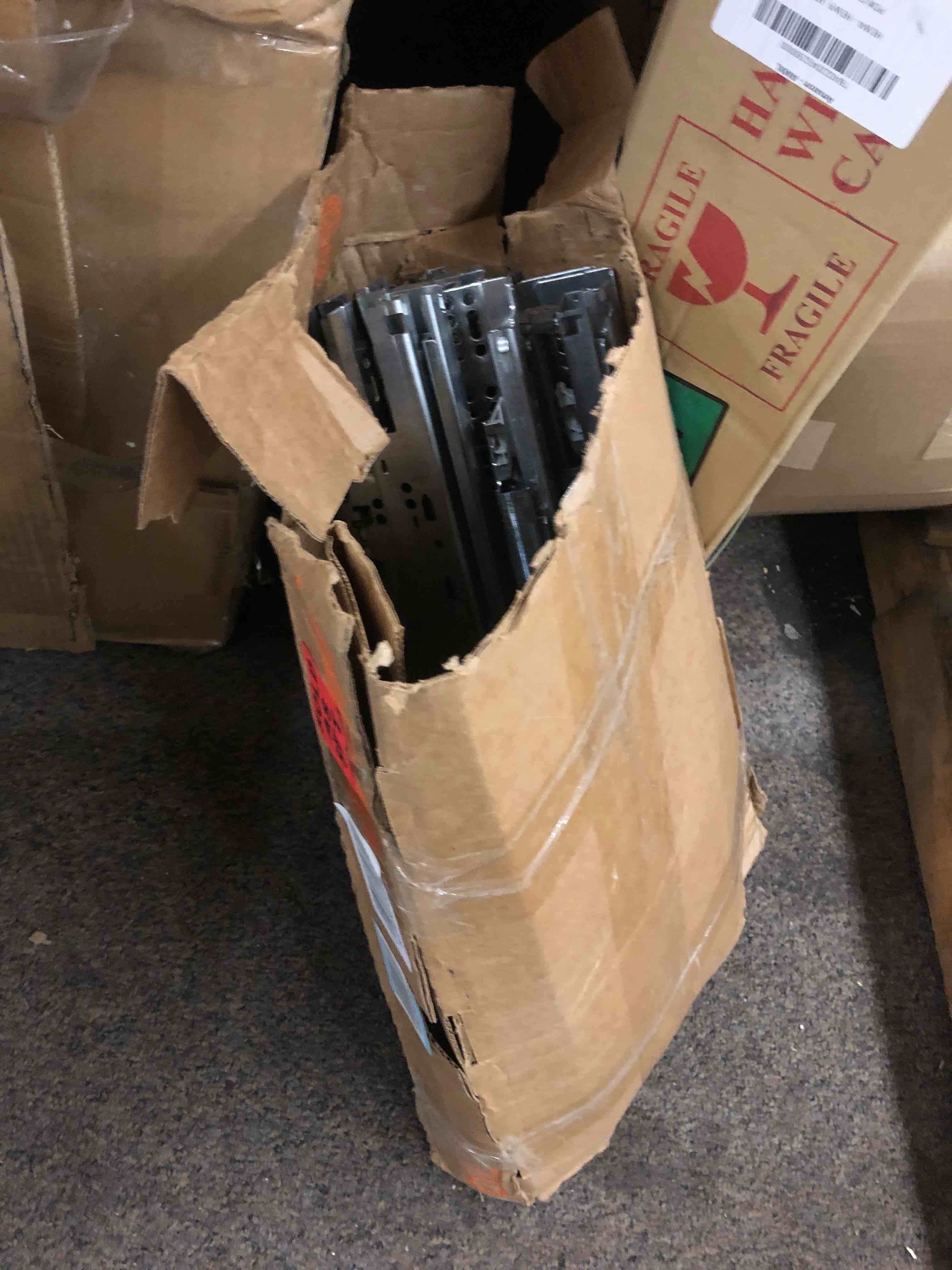 https://s3.amazonaws.com/lotting-images-prod/phillipi/BLU5548525_1711133439889.jpeg