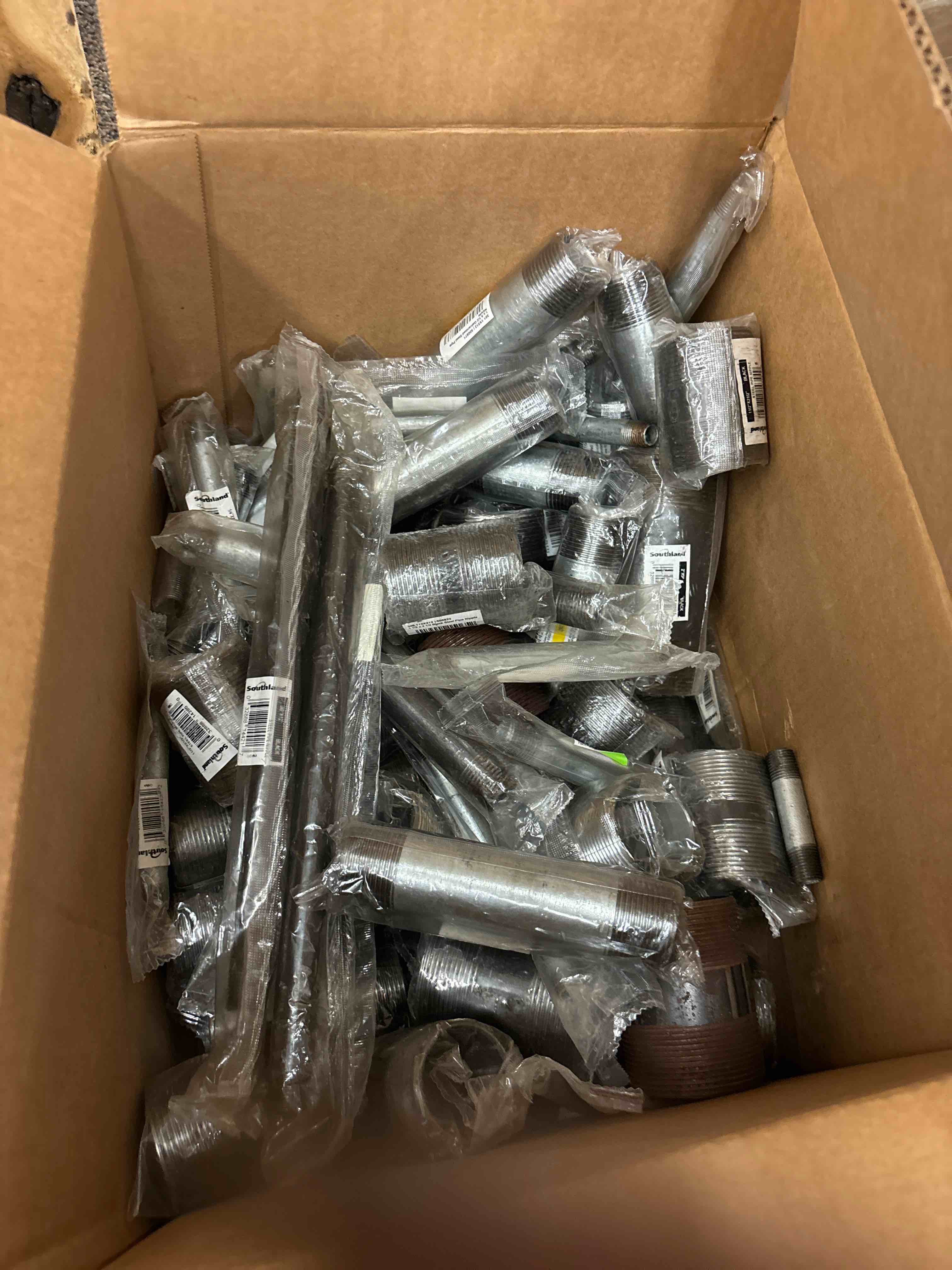https://s3.amazonaws.com/lotting-images-prod/phillipi/BLU5549612_1720748881908.jpeg