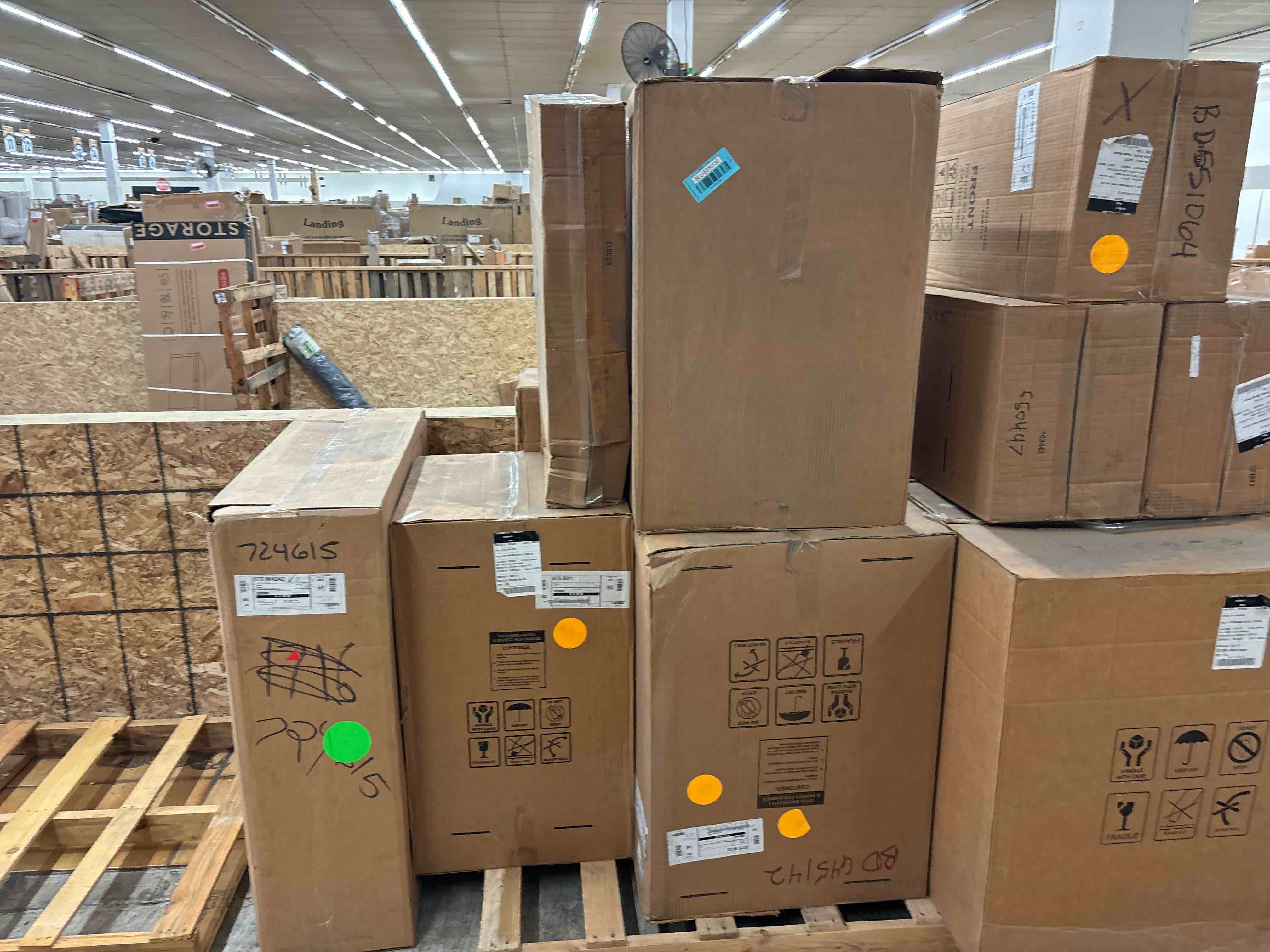 https://s3.amazonaws.com/lotting-images-prod/phillipi/BLU5550135_1722717657823.jpeg