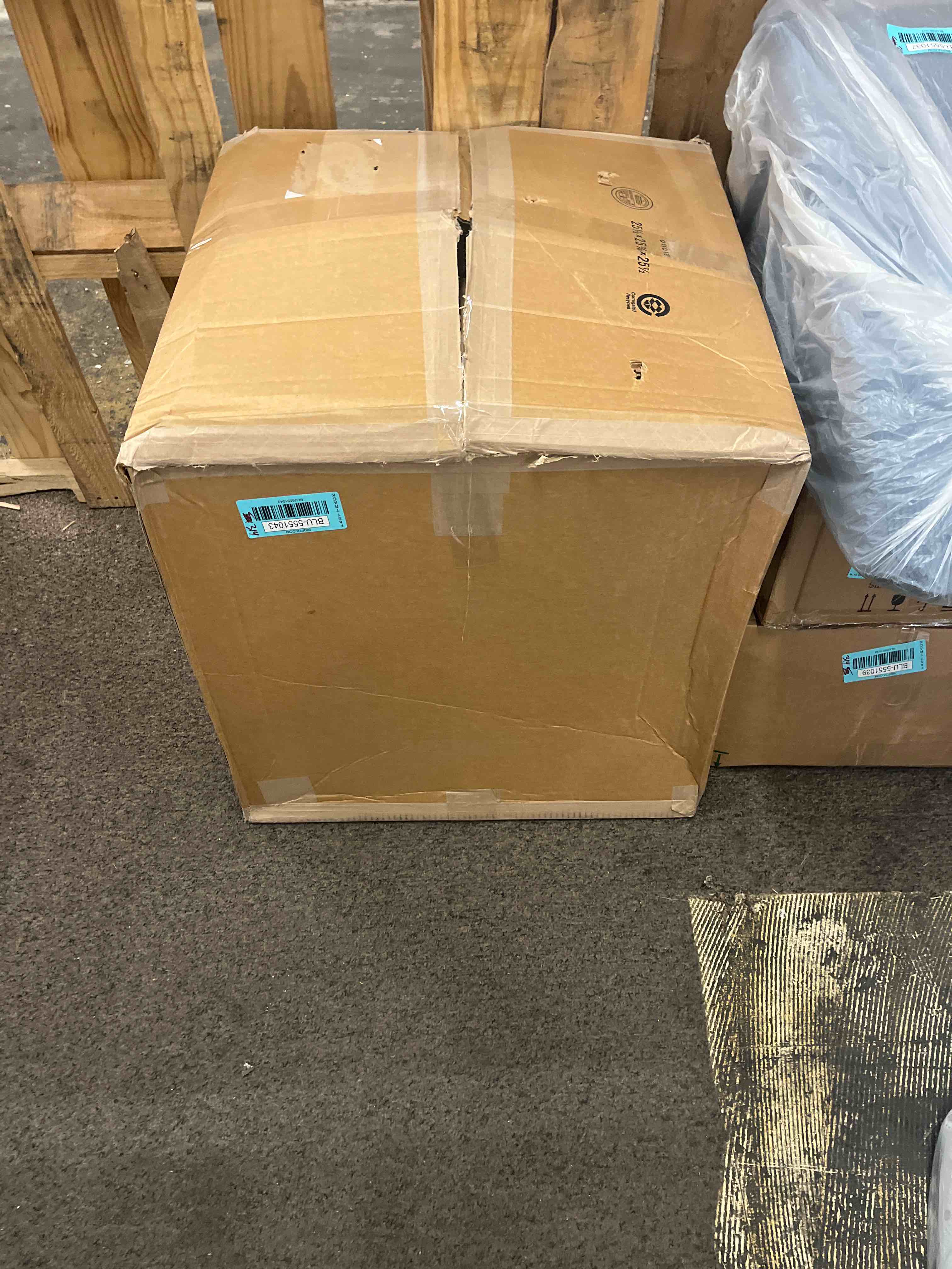 https://s3.amazonaws.com/lotting-images-prod/phillipi/BLU5551043_1703171565133.jpeg