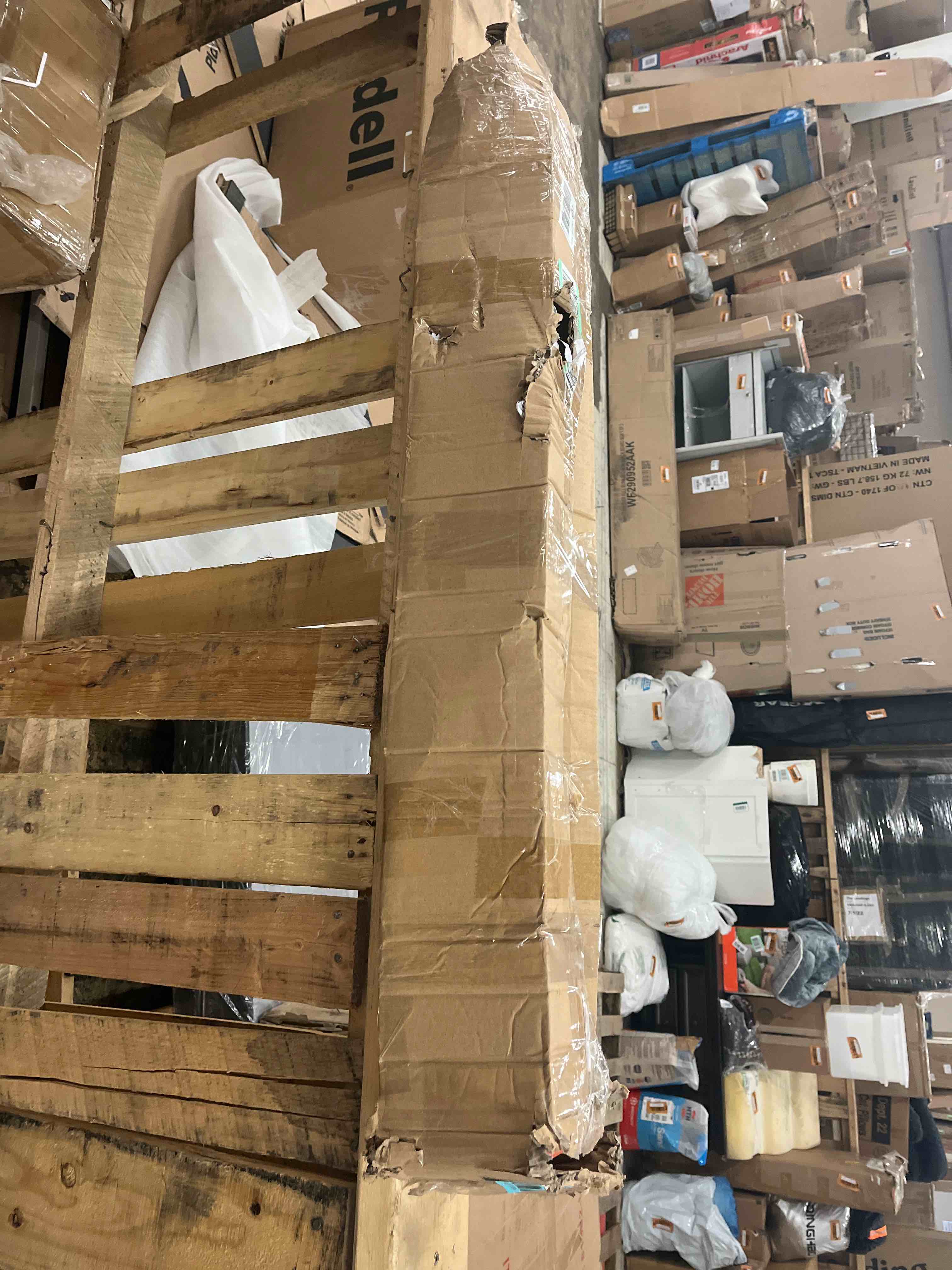 https://s3.amazonaws.com/lotting-images-prod/phillipi/BLU5551051_1703173444868.jpeg
