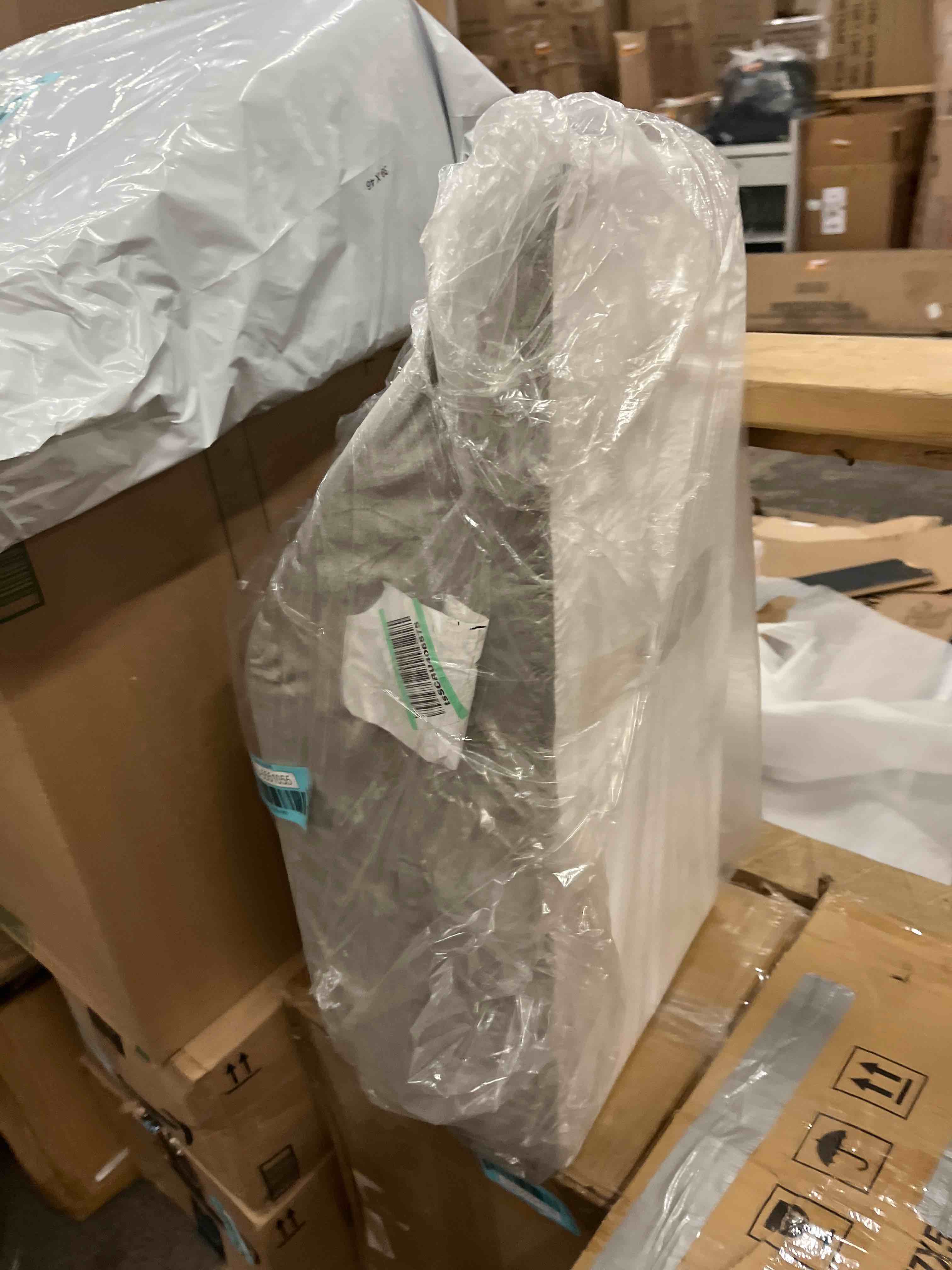 https://s3.amazonaws.com/lotting-images-prod/phillipi/BLU5551055_1703176278274.jpeg
