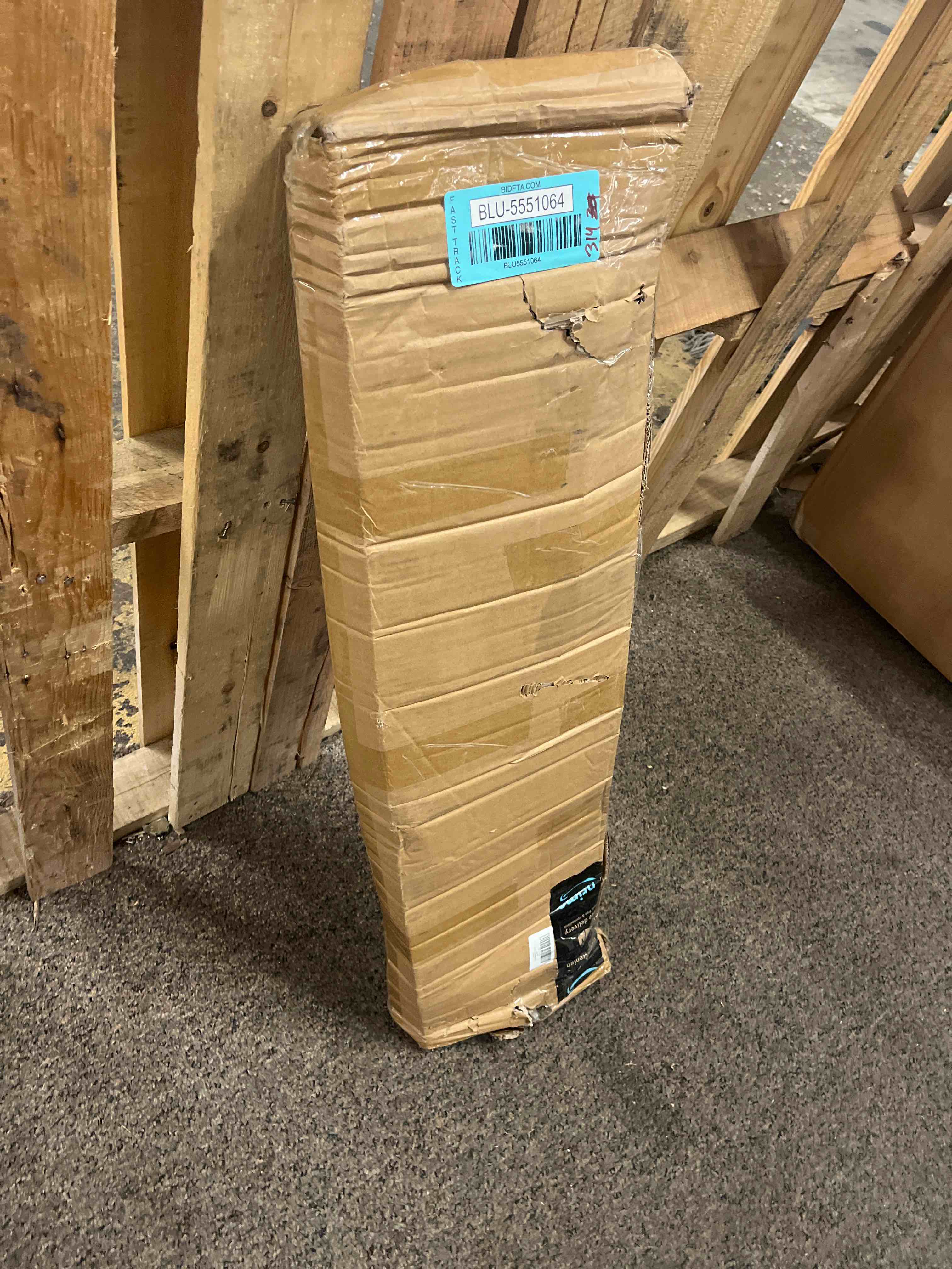 https://s3.amazonaws.com/lotting-images-prod/phillipi/BLU5551064_1703172608660.jpeg