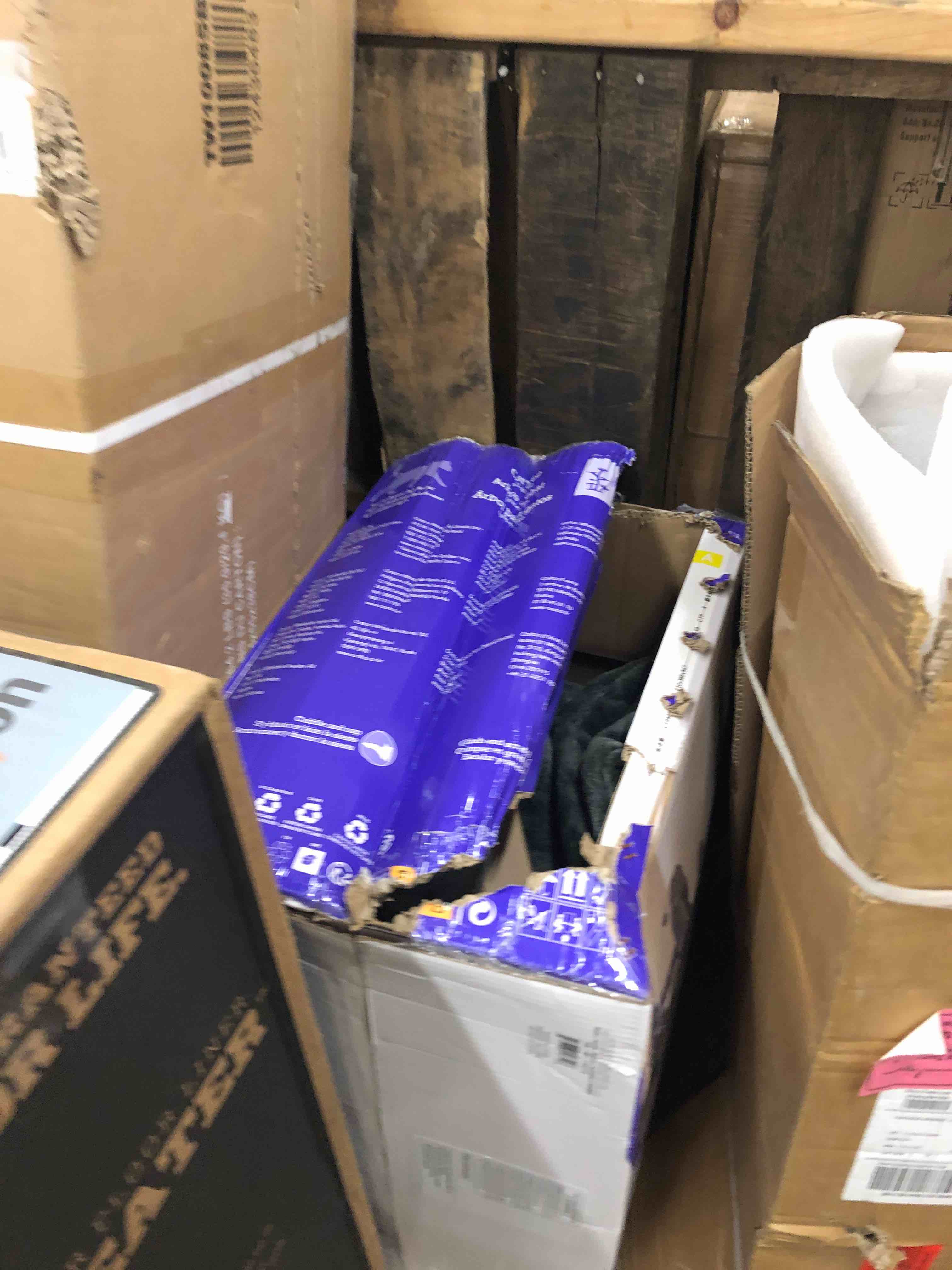 https://s3.amazonaws.com/lotting-images-prod/phillipi/BLU5636356_1738108330012.jpeg
