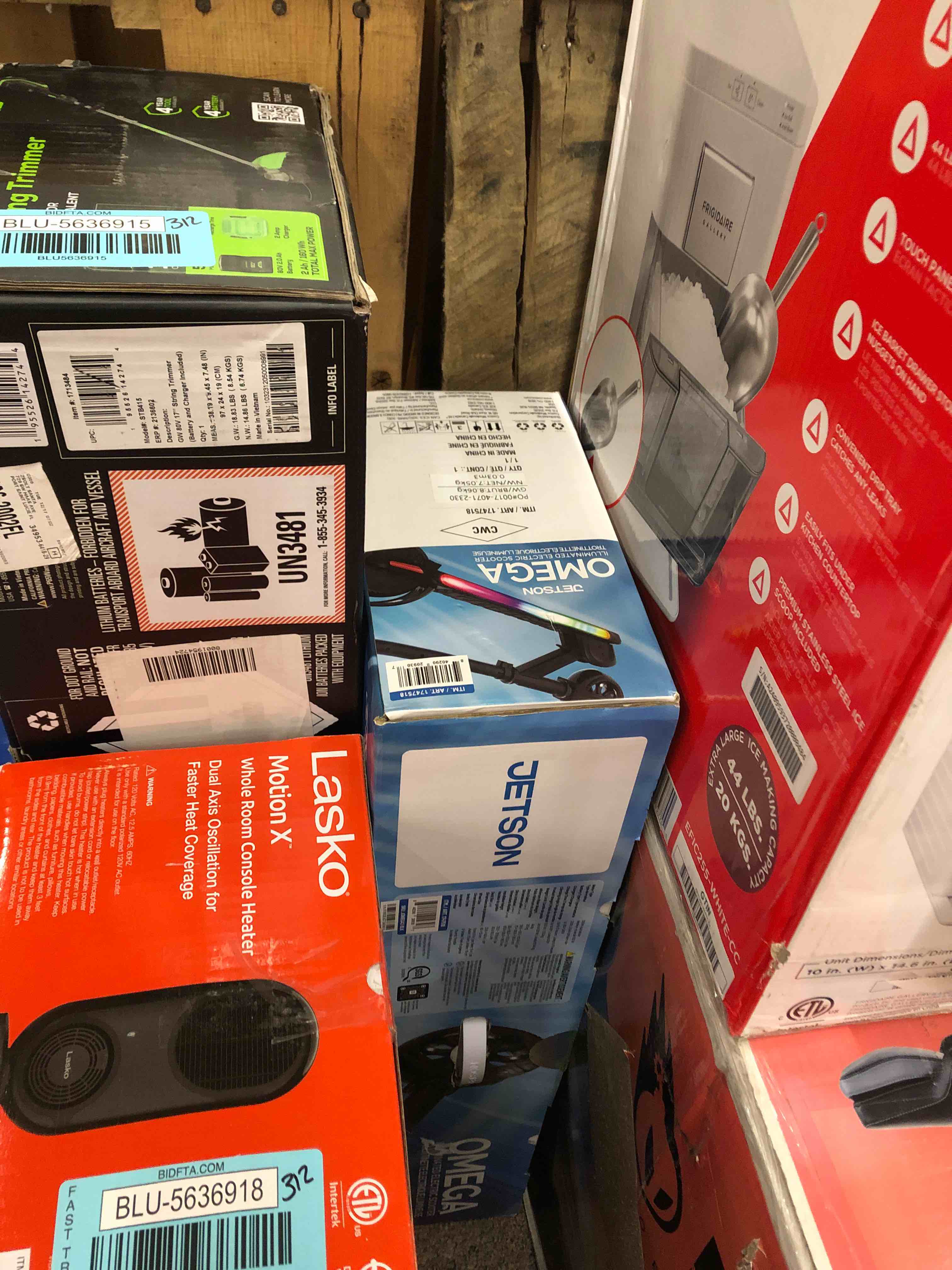 https://s3.amazonaws.com/lotting-images-prod/phillipi/BLU5636919_1740153806986.jpeg