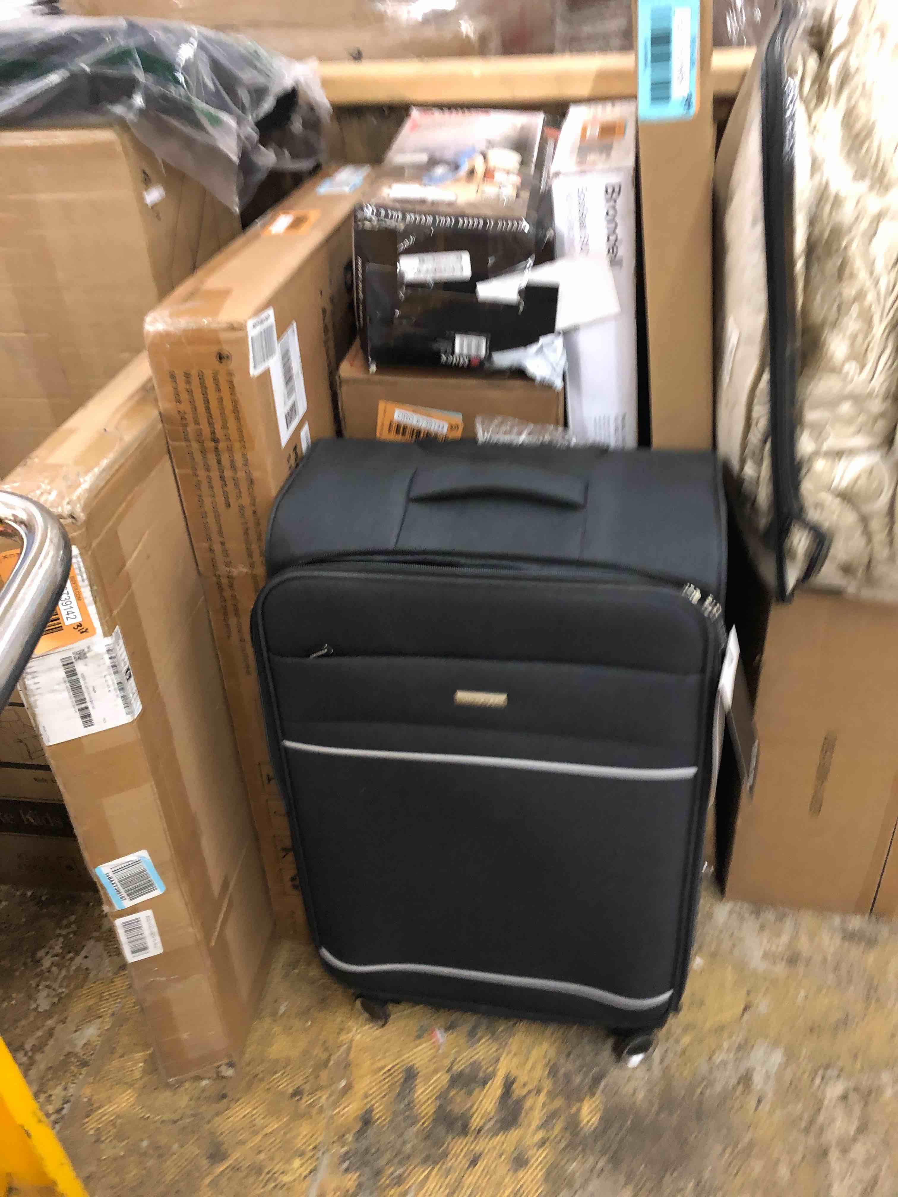 https://s3.amazonaws.com/lotting-images-prod/phillipi/BLU5636952_1740414908063.jpeg