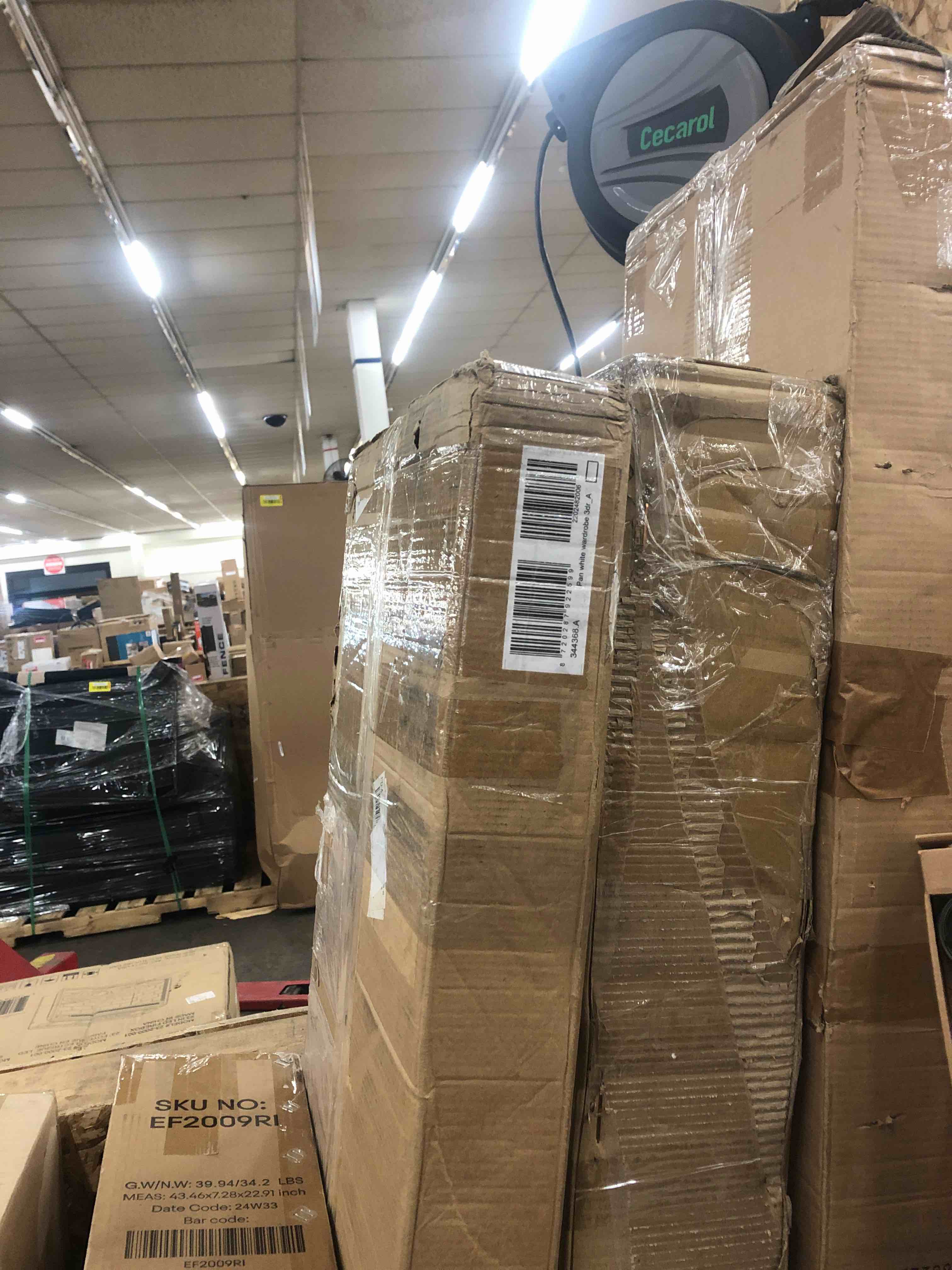https://s3.amazonaws.com/lotting-images-prod/phillipi/BLU5637303_1743108893535.jpeg