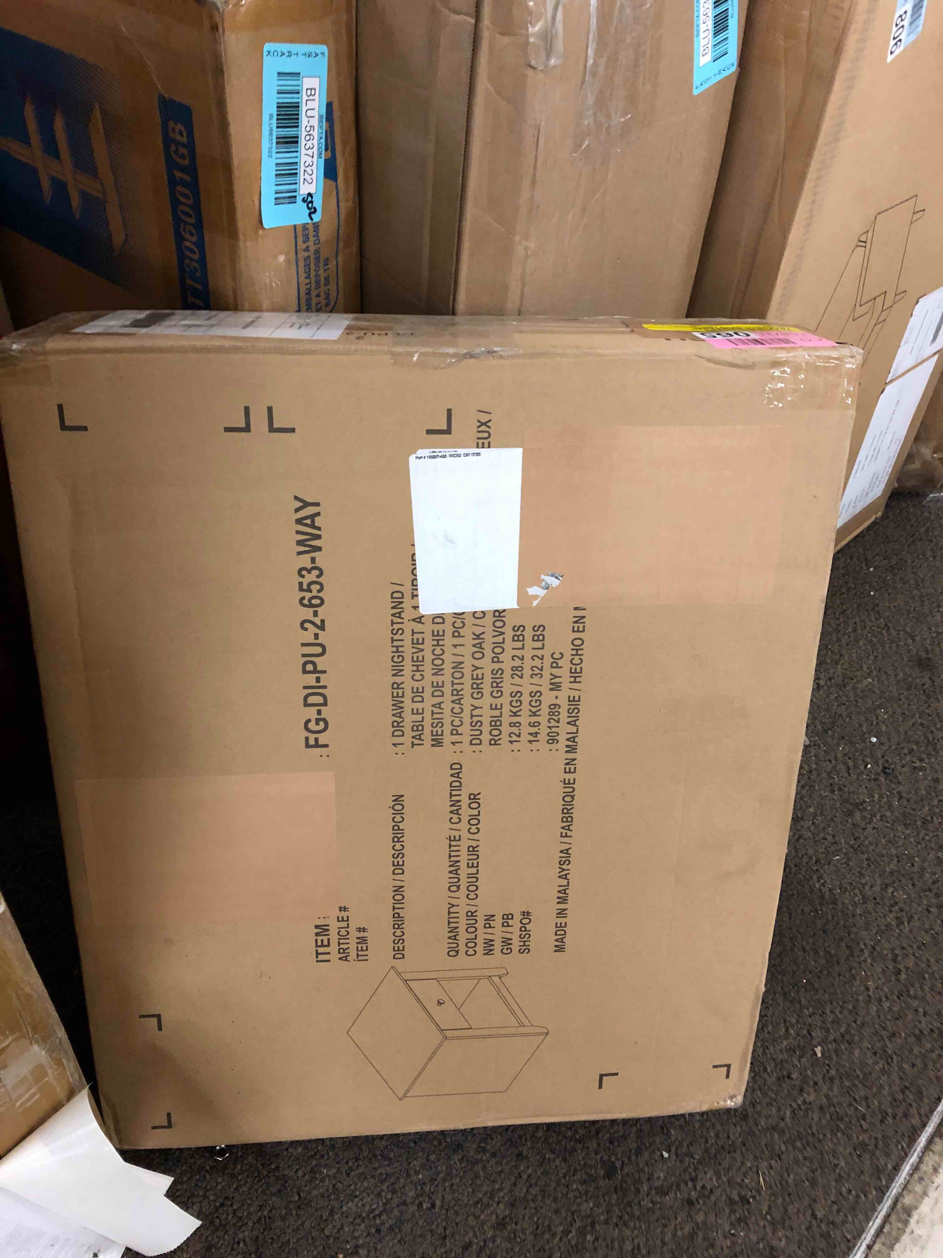 https://s3.amazonaws.com/lotting-images-prod/phillipi/BLU5637323_1743525929591.jpeg