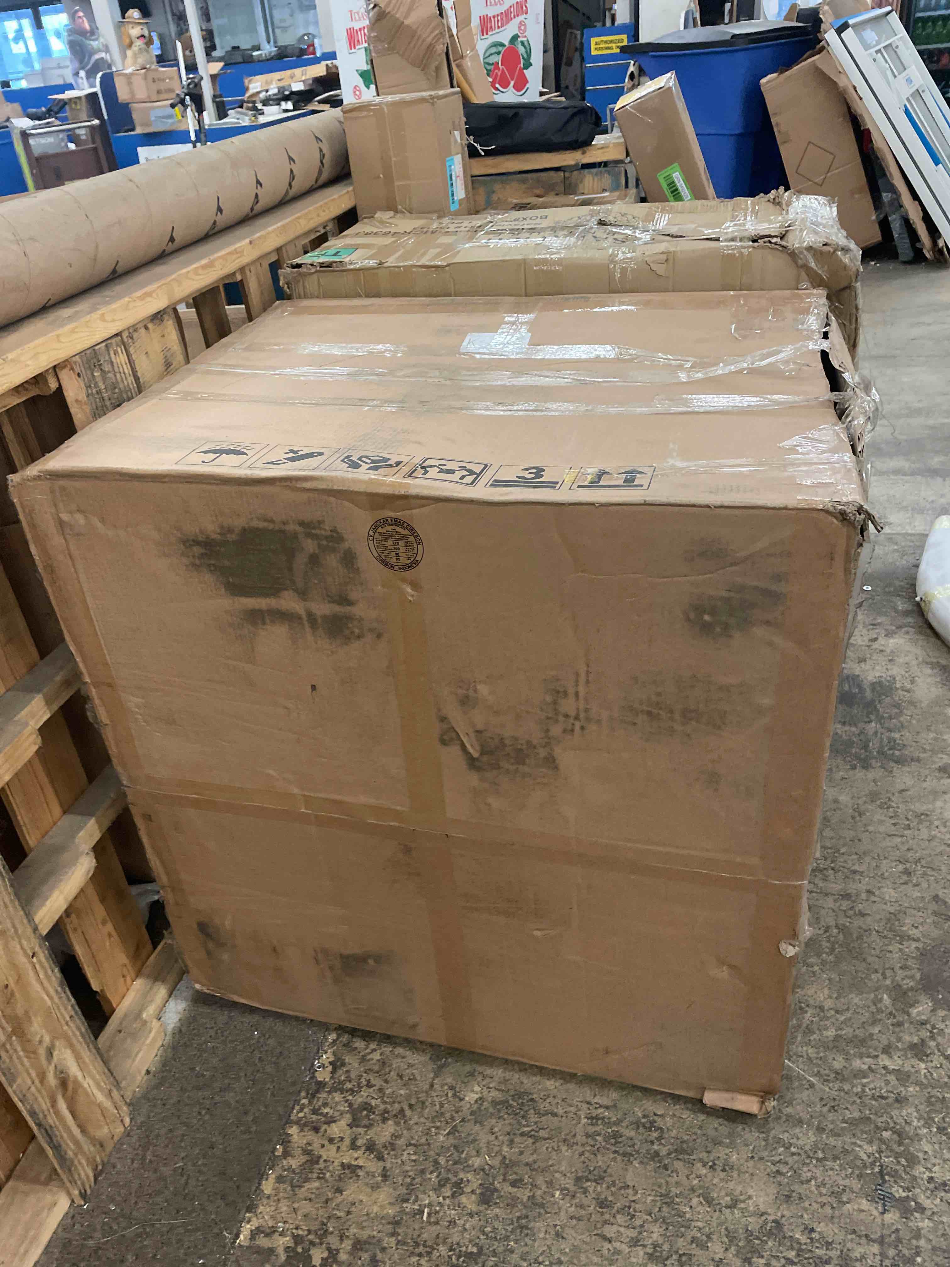 https://s3.amazonaws.com/lotting-images-prod/phillipi/BLU5638052_1735756253392.jpeg