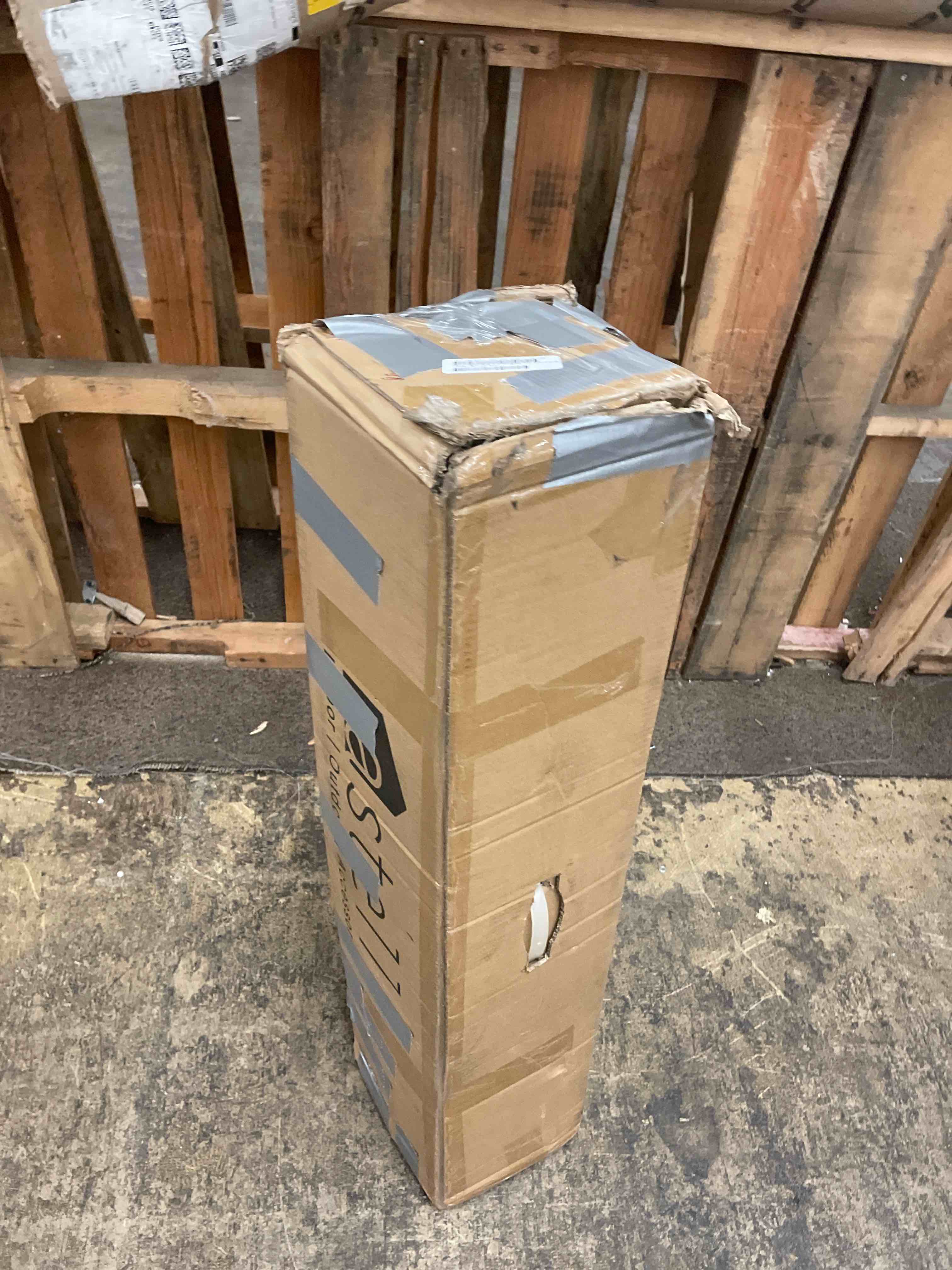 https://s3.amazonaws.com/lotting-images-prod/phillipi/BLU5638067_1735759393878.jpeg