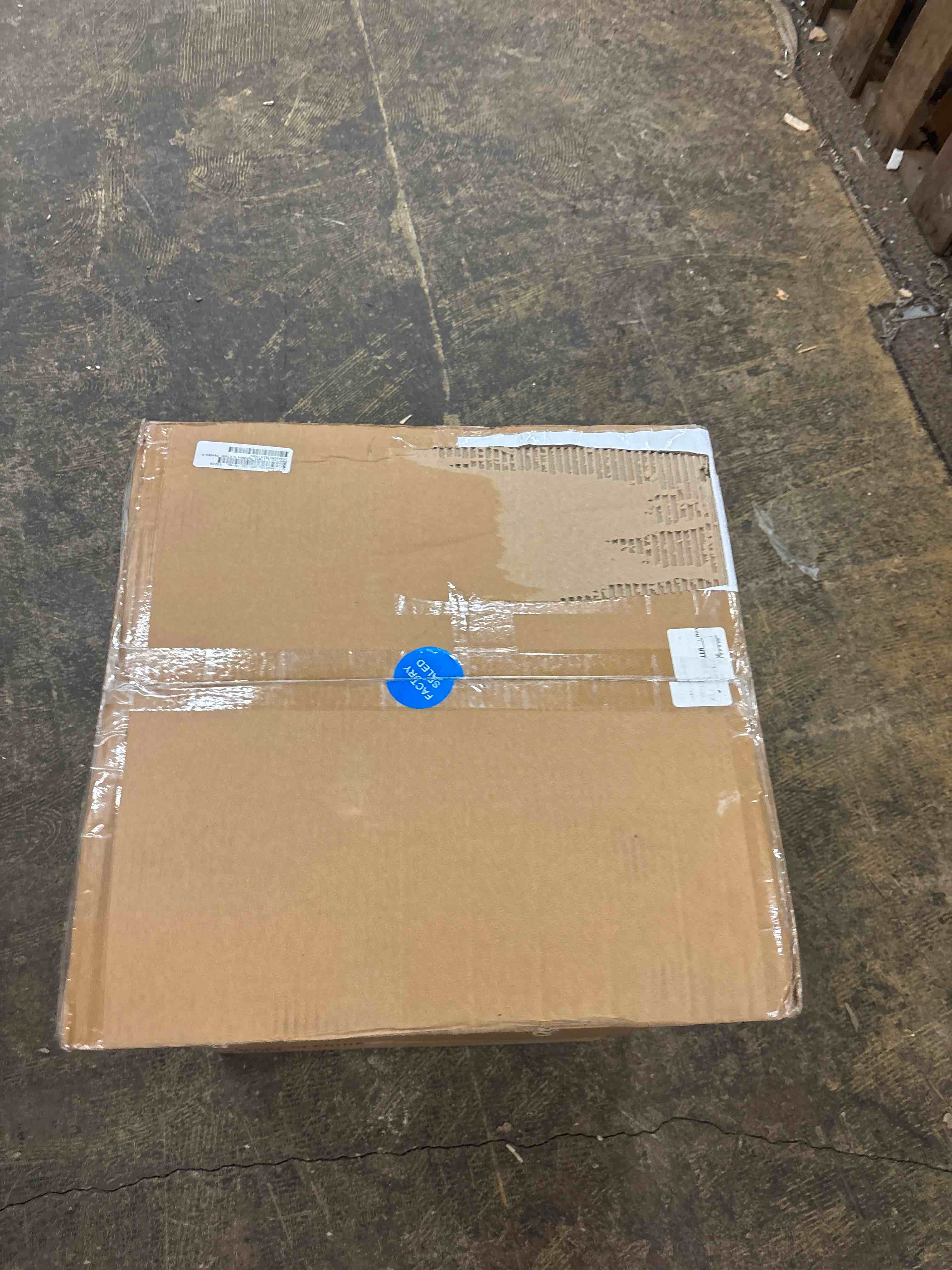 https://s3.amazonaws.com/lotting-images-prod/phillipi/BLU5638763_1738173844774.jpeg