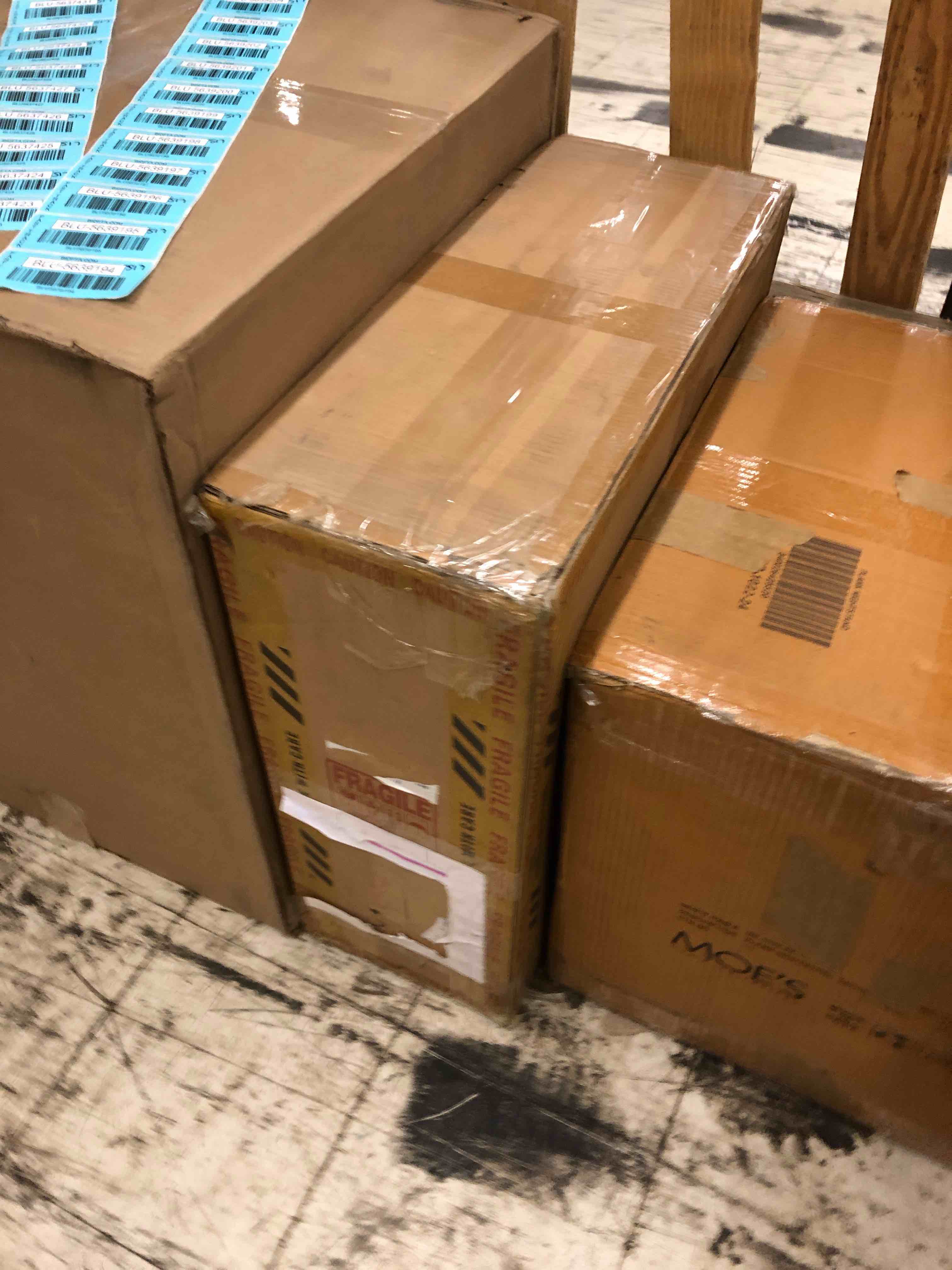 https://s3.amazonaws.com/lotting-images-prod/phillipi/BLU5639194_1743698387929.jpeg