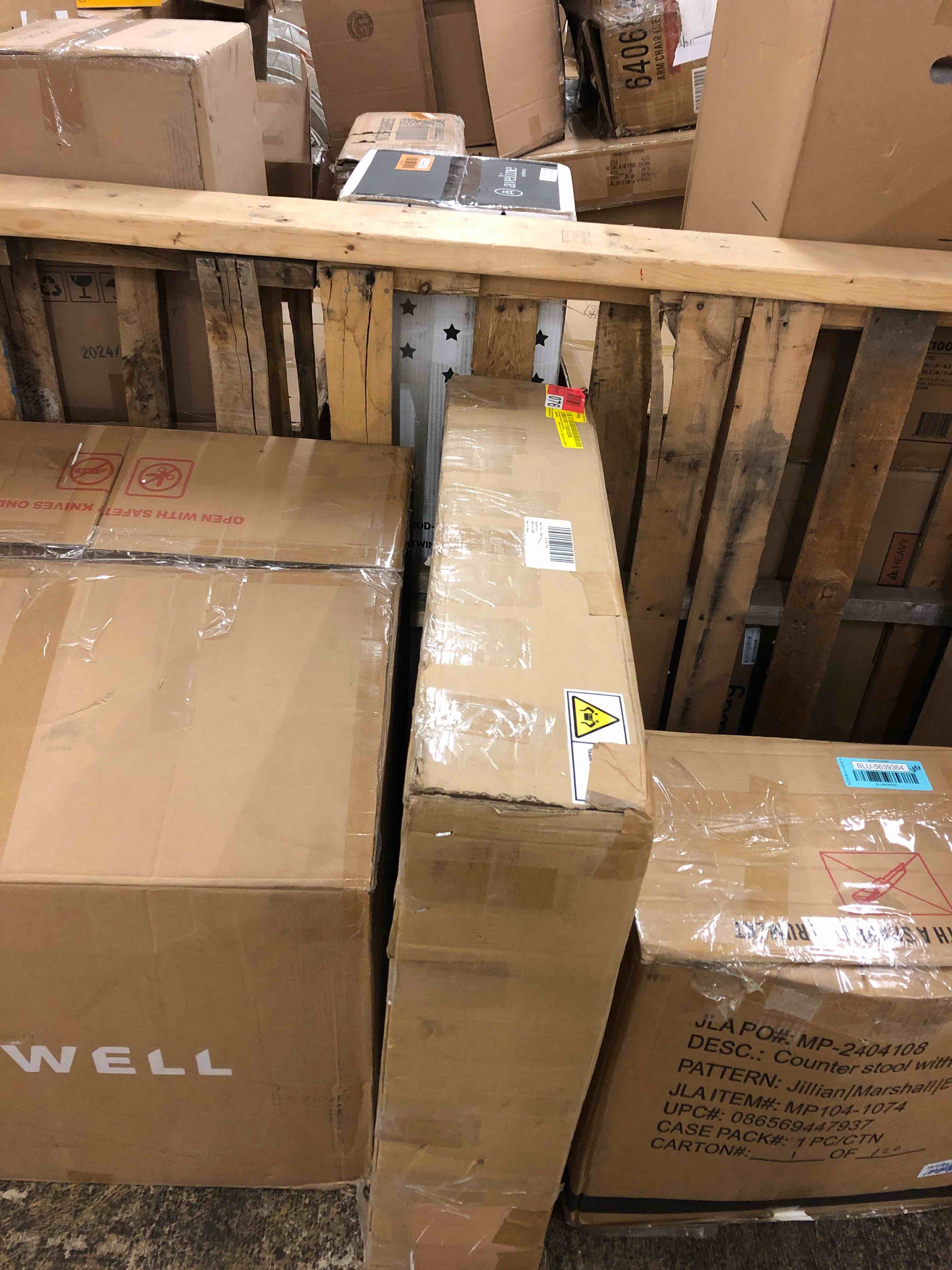 https://s3.amazonaws.com/lotting-images-prod/phillipi/BLU5639366_1745581197319.jpeg