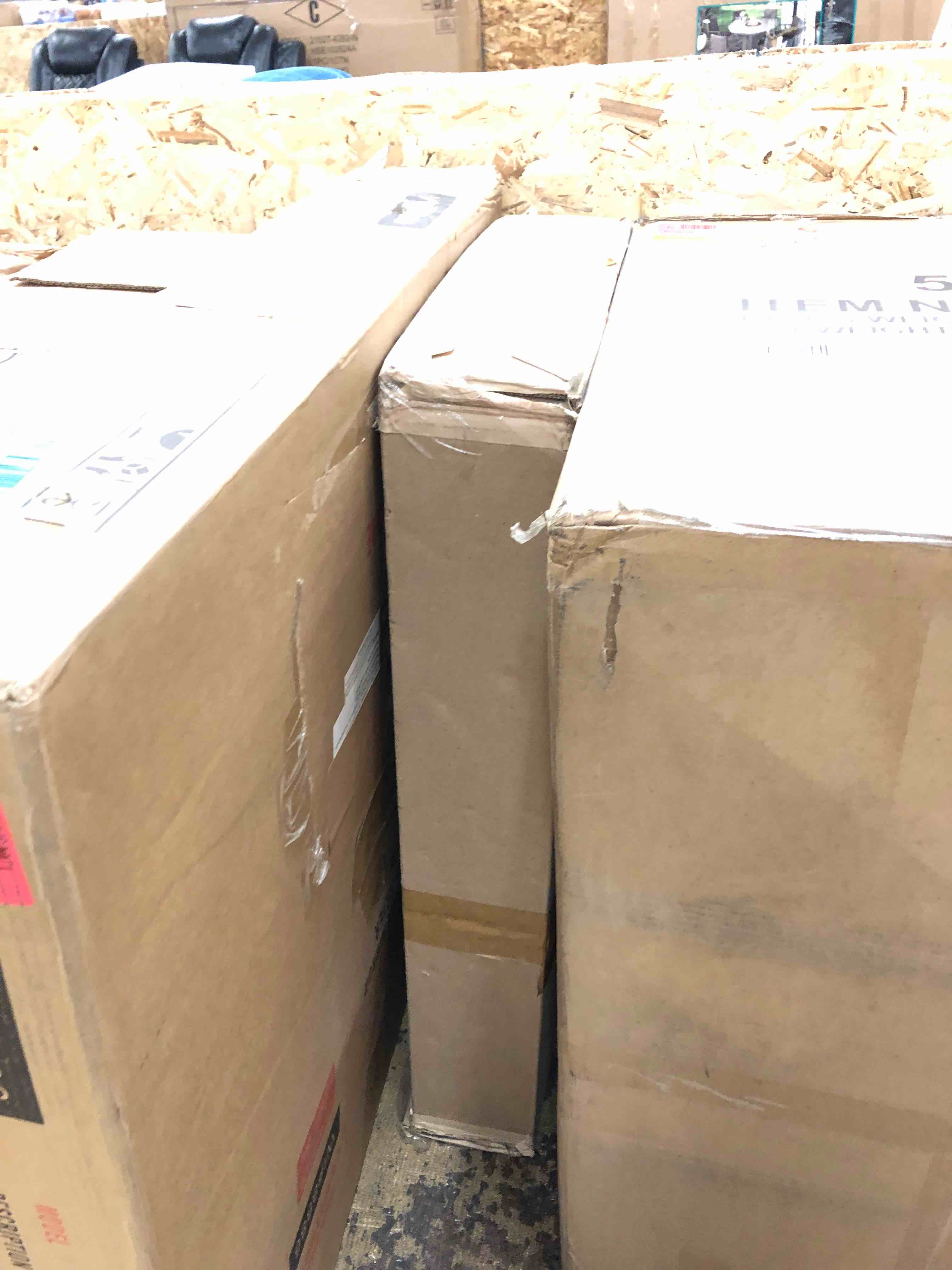 https://s3.amazonaws.com/lotting-images-prod/phillipi/BLU5639566_1746649617594.jpeg