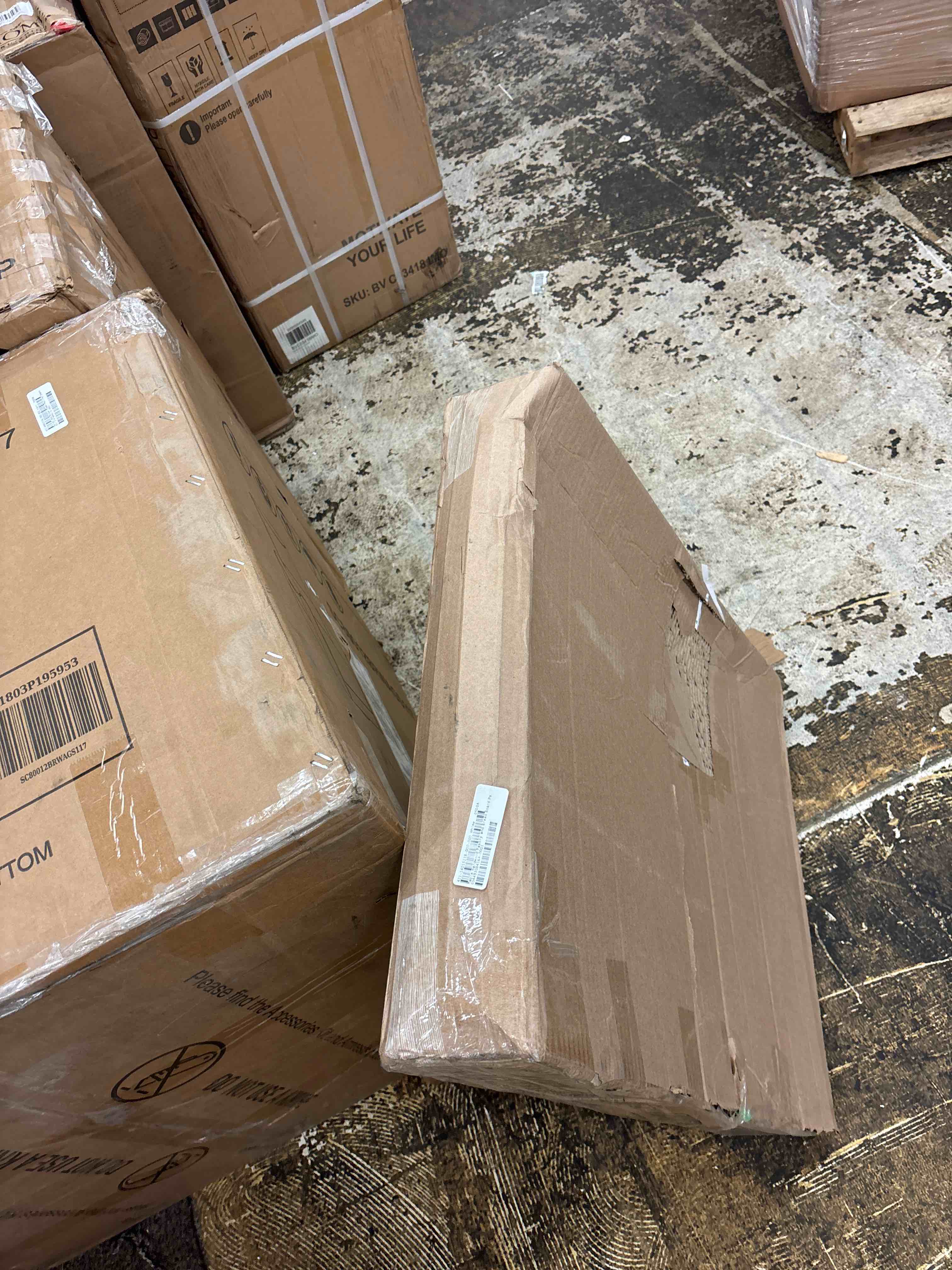 https://s3.amazonaws.com/lotting-images-prod/phillipi/BLU5640829_1745254953131.jpeg
