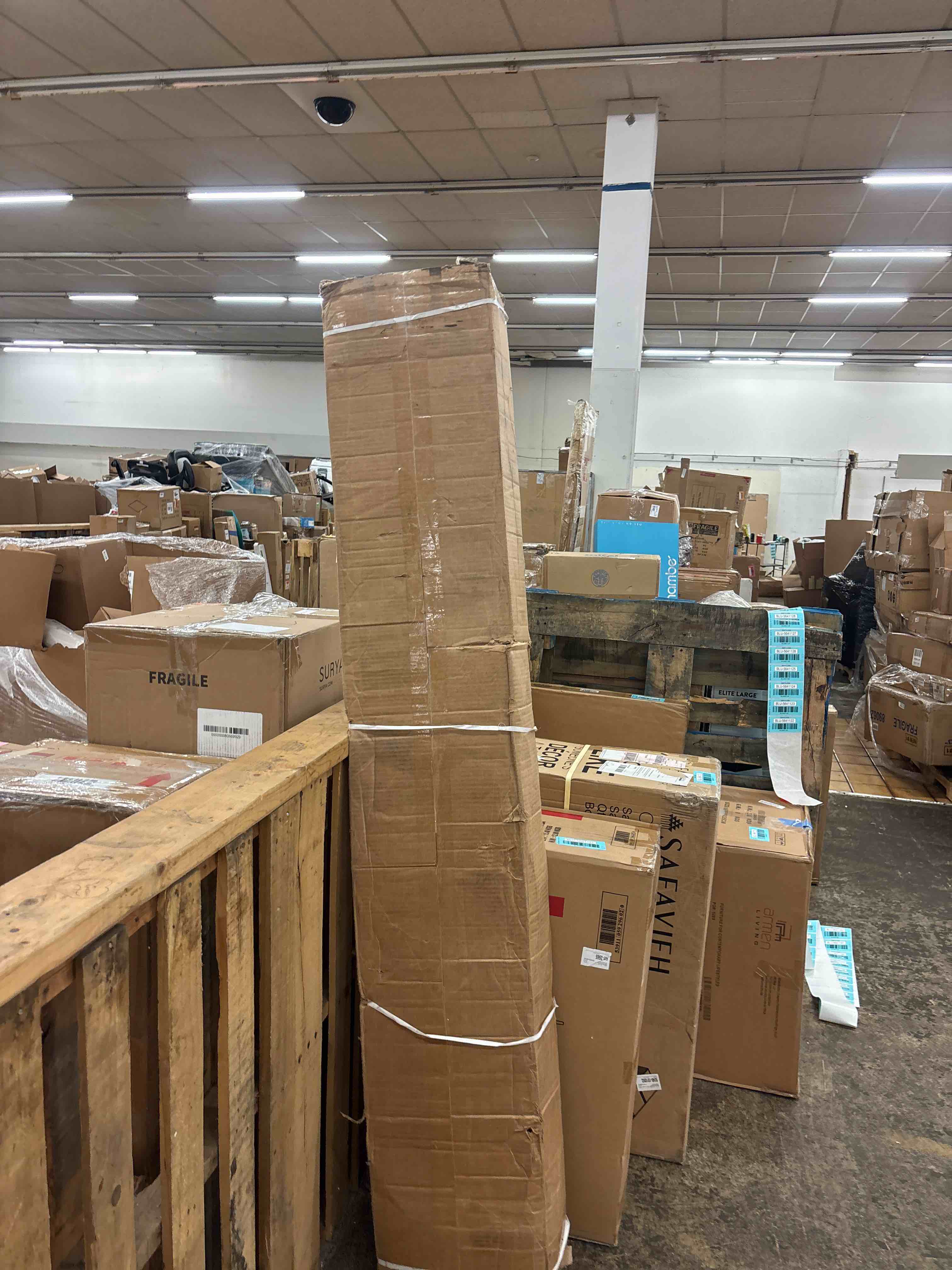 https://s3.amazonaws.com/lotting-images-prod/phillipi/BLU5641122_1746160353003.jpeg