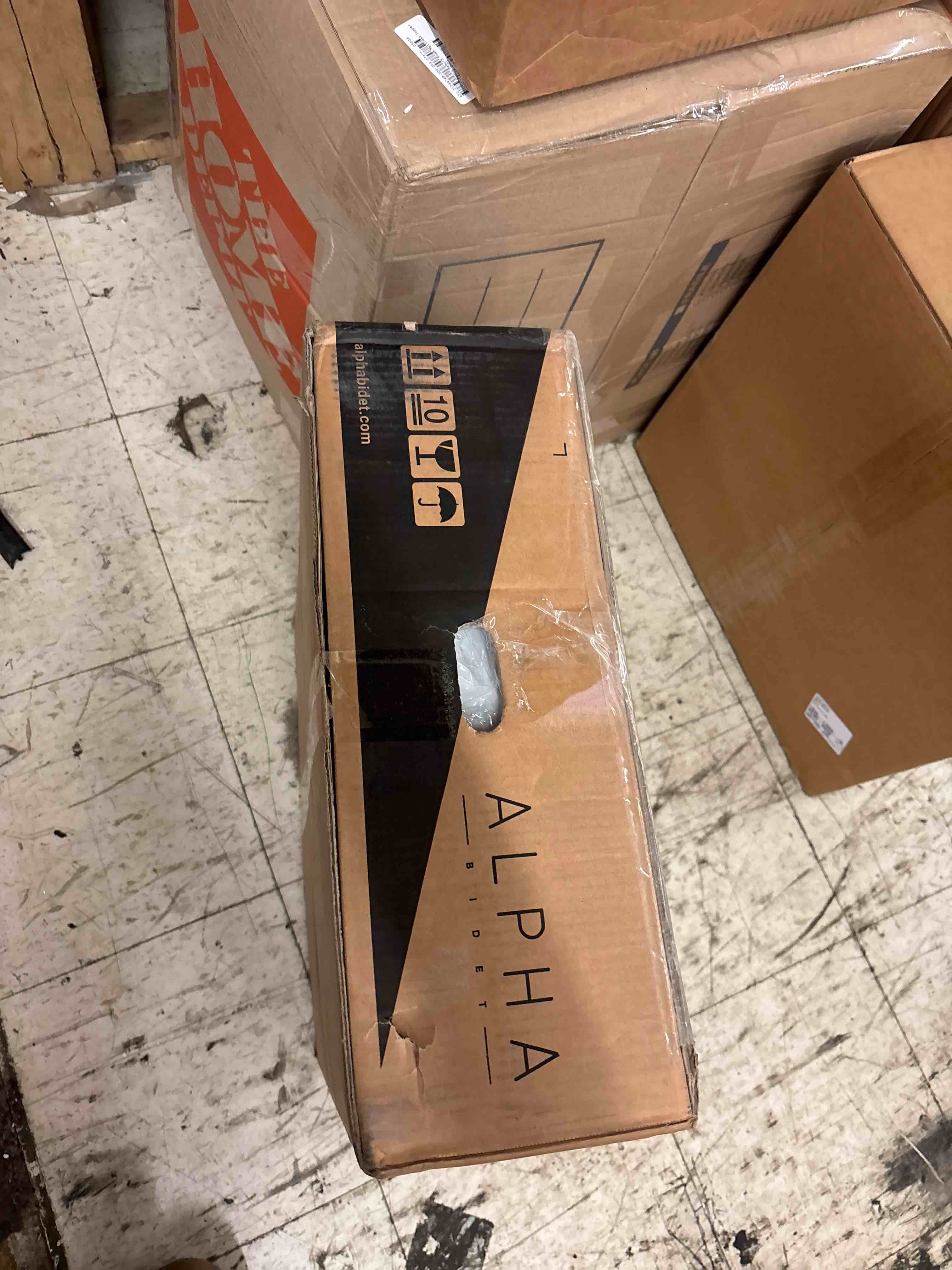 https://s3.amazonaws.com/lotting-images-prod/phillipi/BLU5641178_1746201235538.jpeg