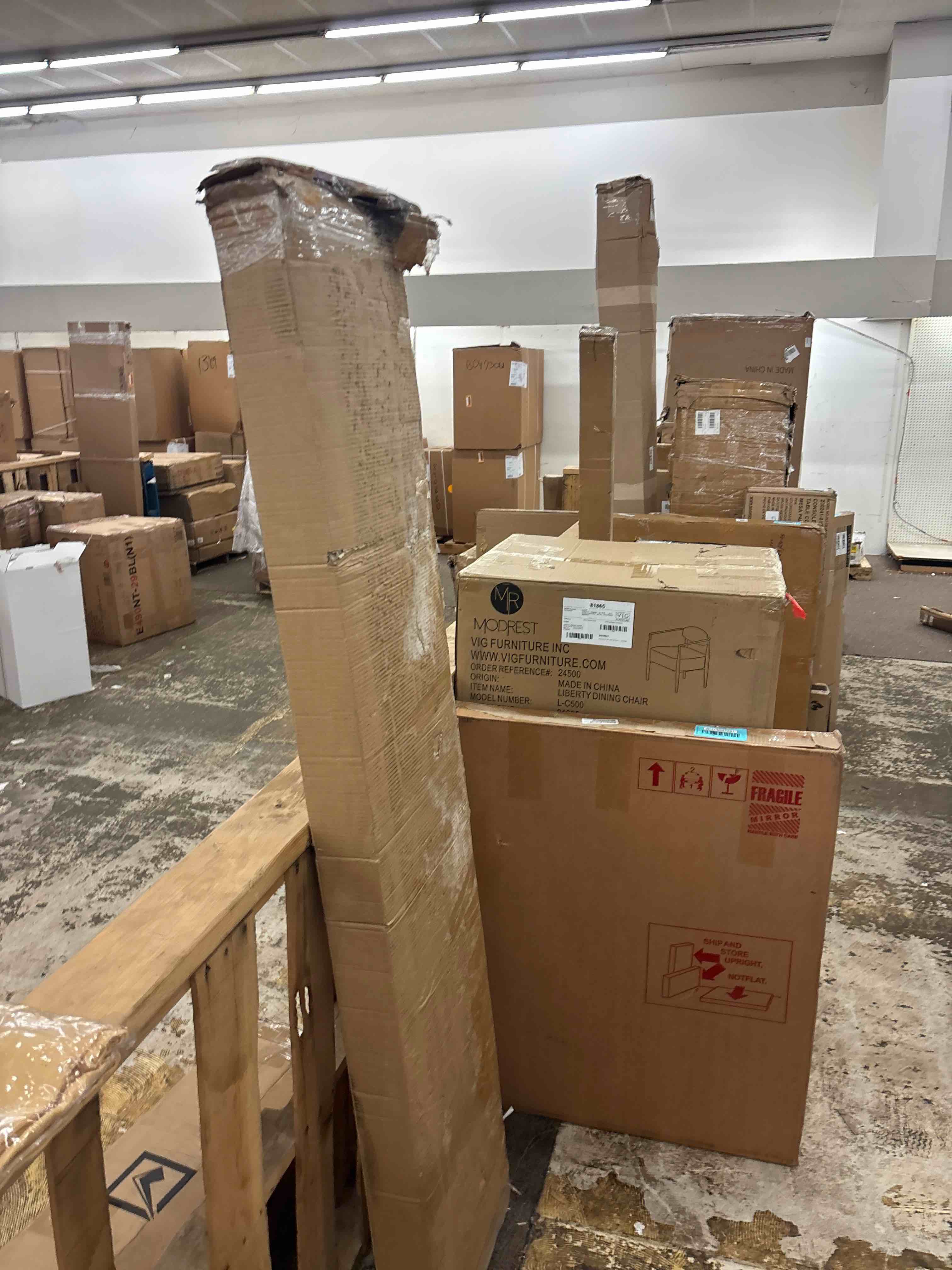 https://s3.amazonaws.com/lotting-images-prod/phillipi/BLU5641232_1746463656686.jpeg