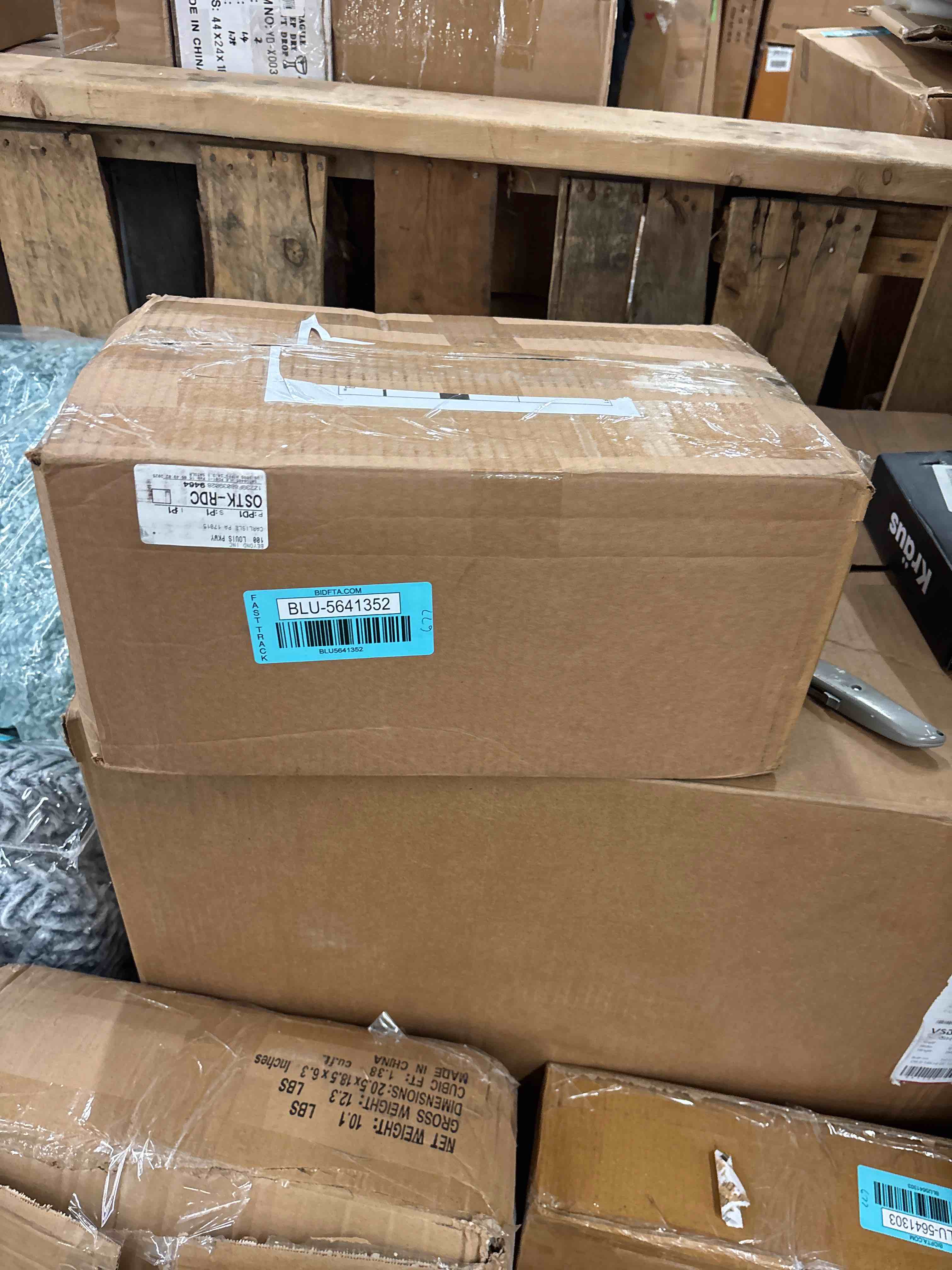 https://s3.amazonaws.com/lotting-images-prod/phillipi/BLU5641352_1746737778834.jpeg