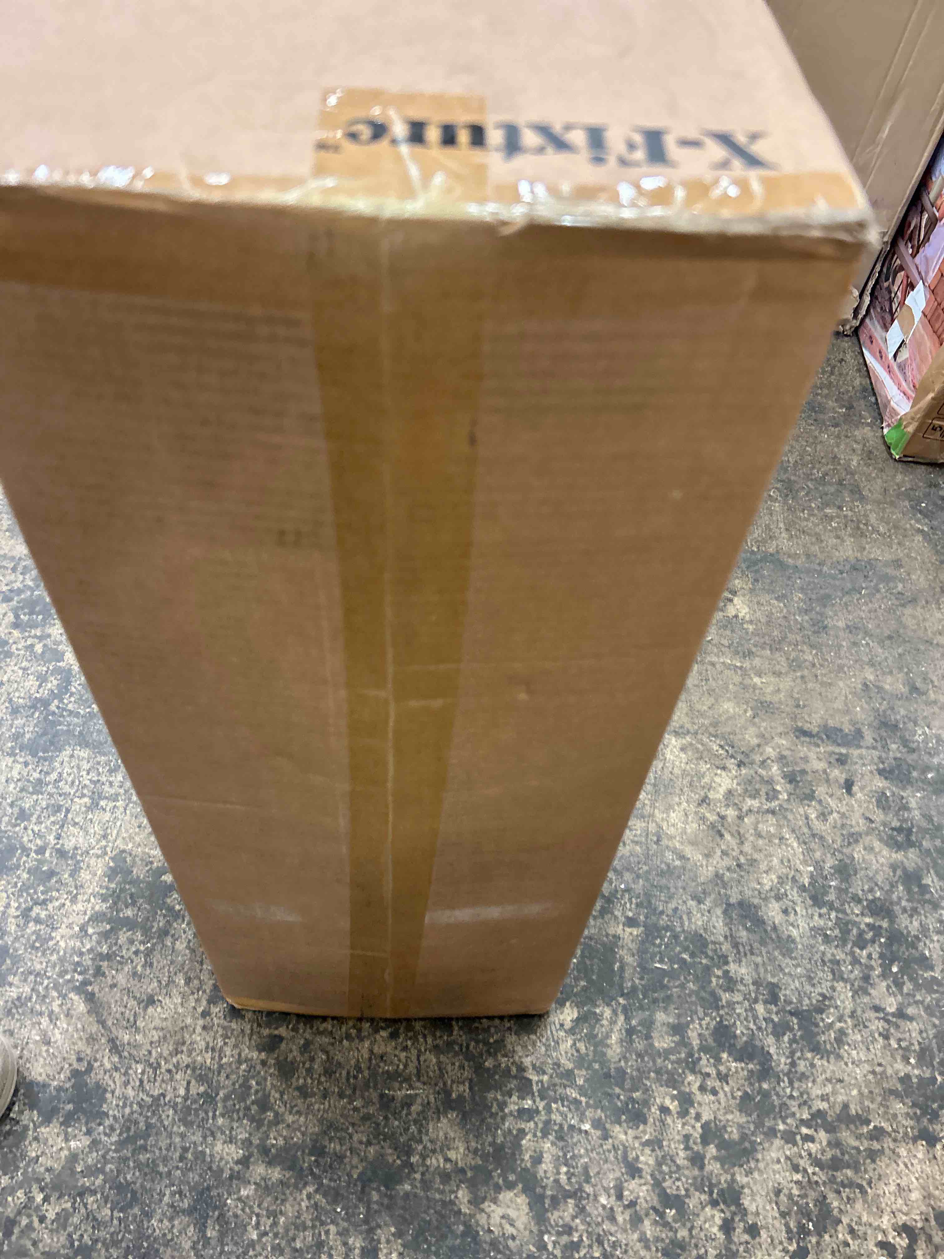 https://s3.amazonaws.com/lotting-images-prod/phillipi/BLU5642629_1744387010371.jpeg