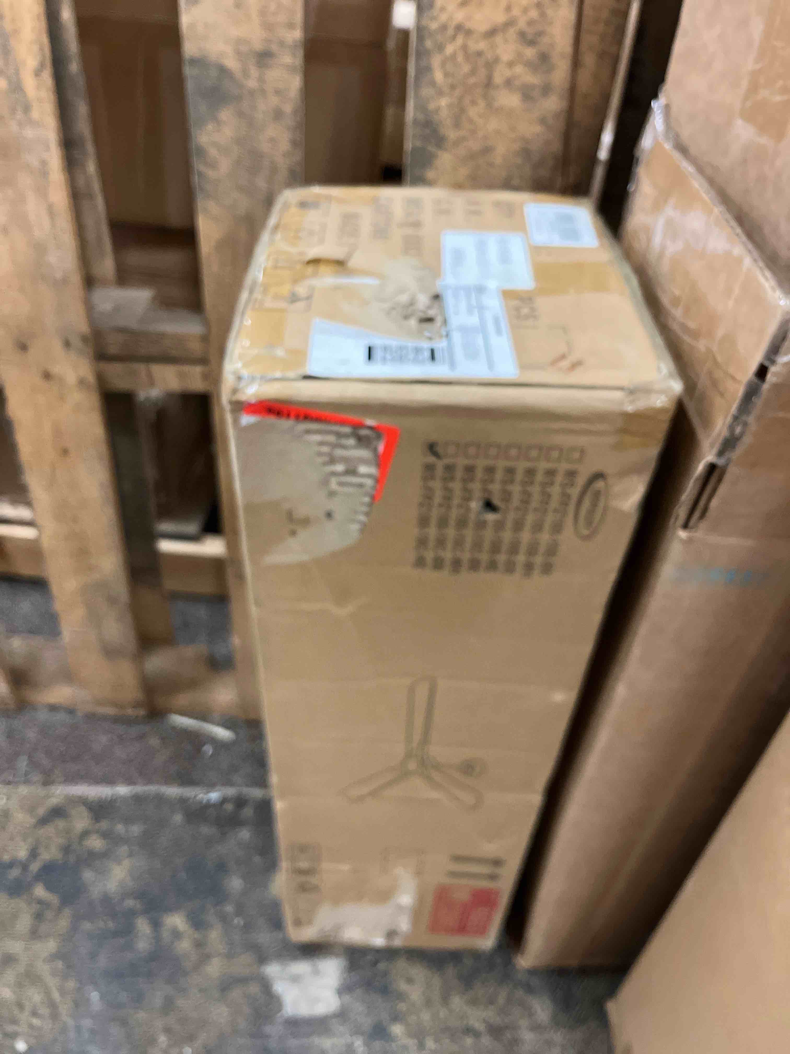 https://s3.amazonaws.com/lotting-images-prod/phillipi/BLU5642637_1744387715908.jpeg