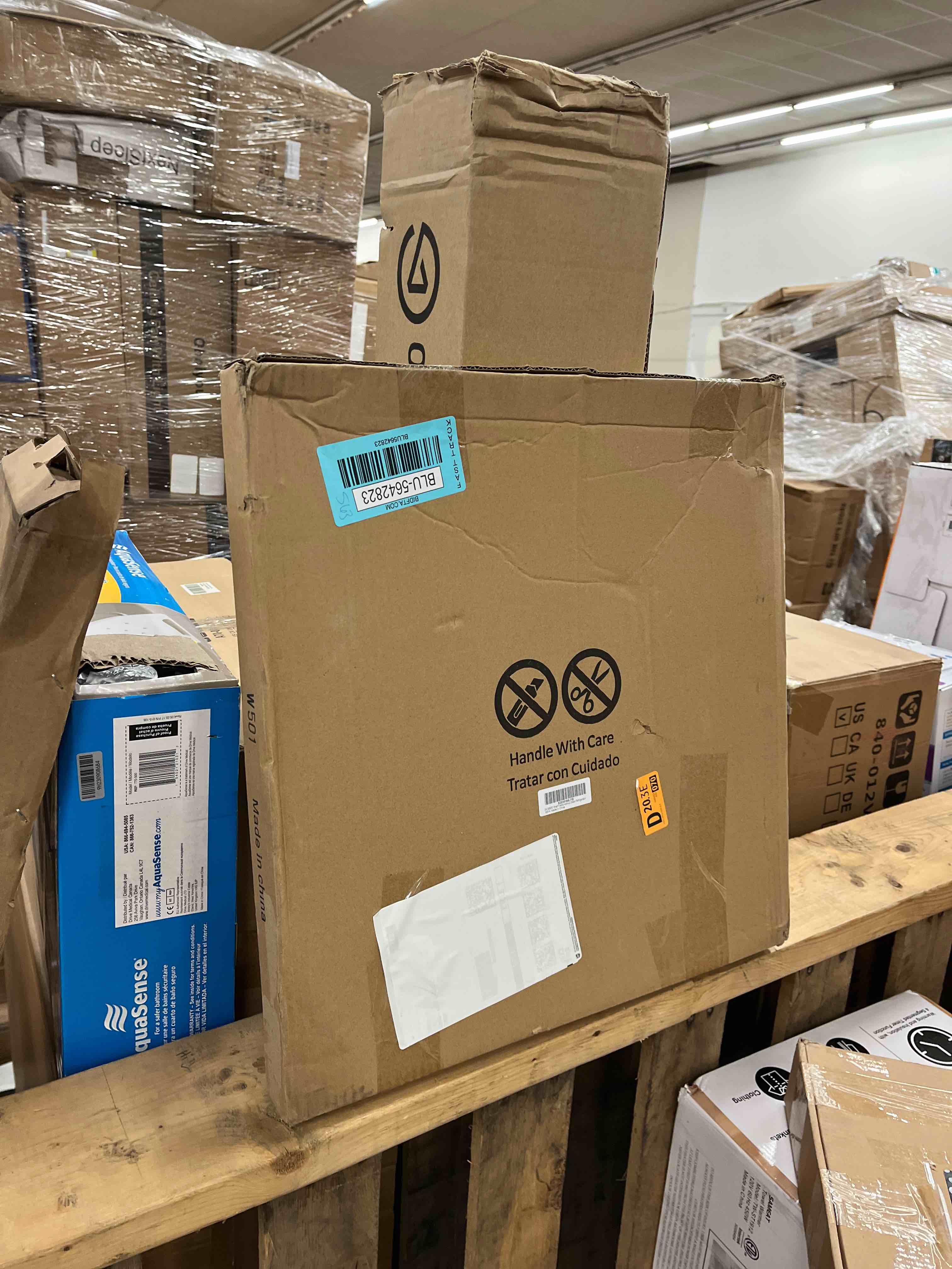 https://s3.amazonaws.com/lotting-images-prod/phillipi/BLU5642823_1744737050942.jpeg