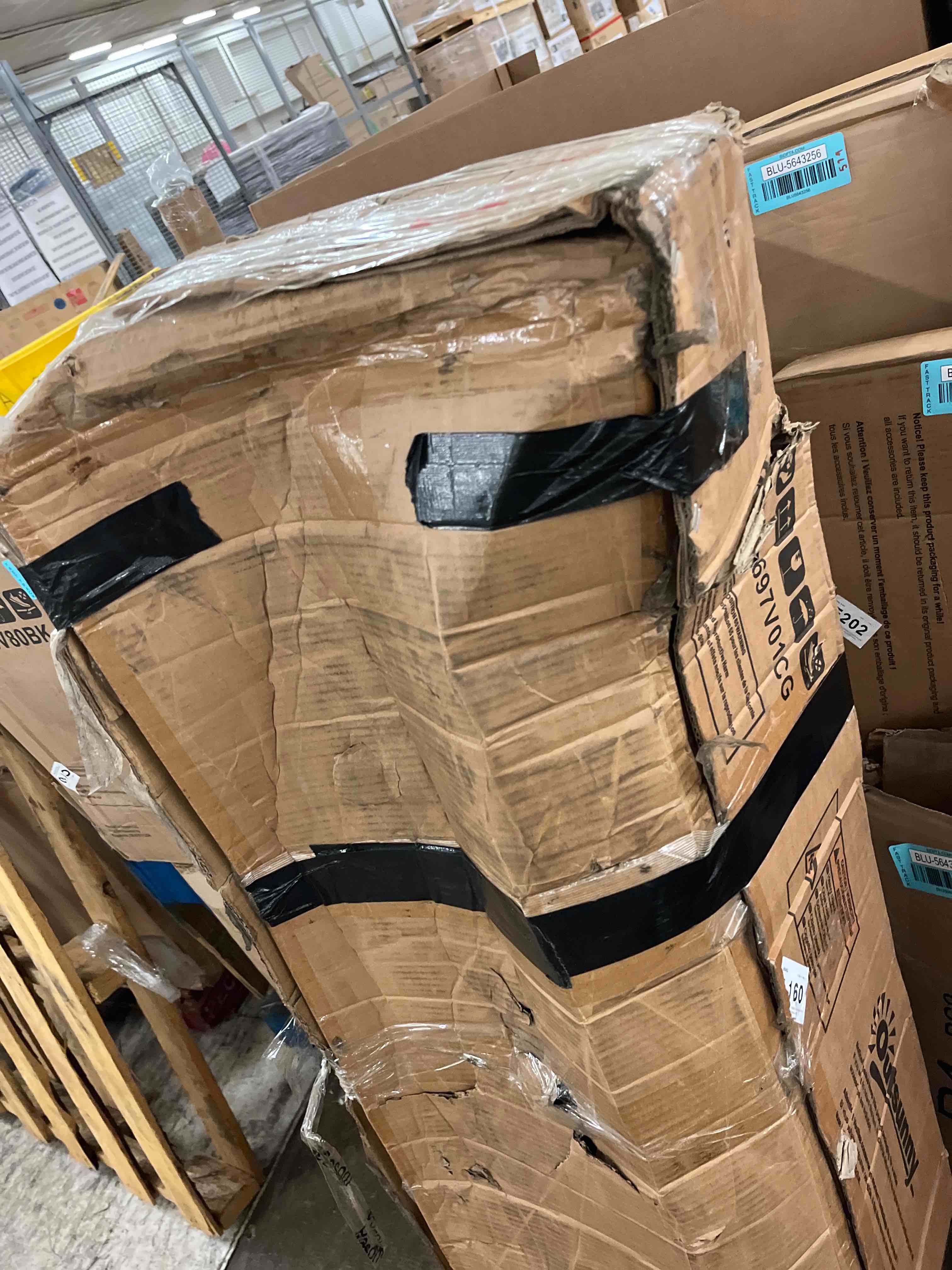 https://s3.amazonaws.com/lotting-images-prod/phillipi/BLU5643292_1744992036701.jpeg