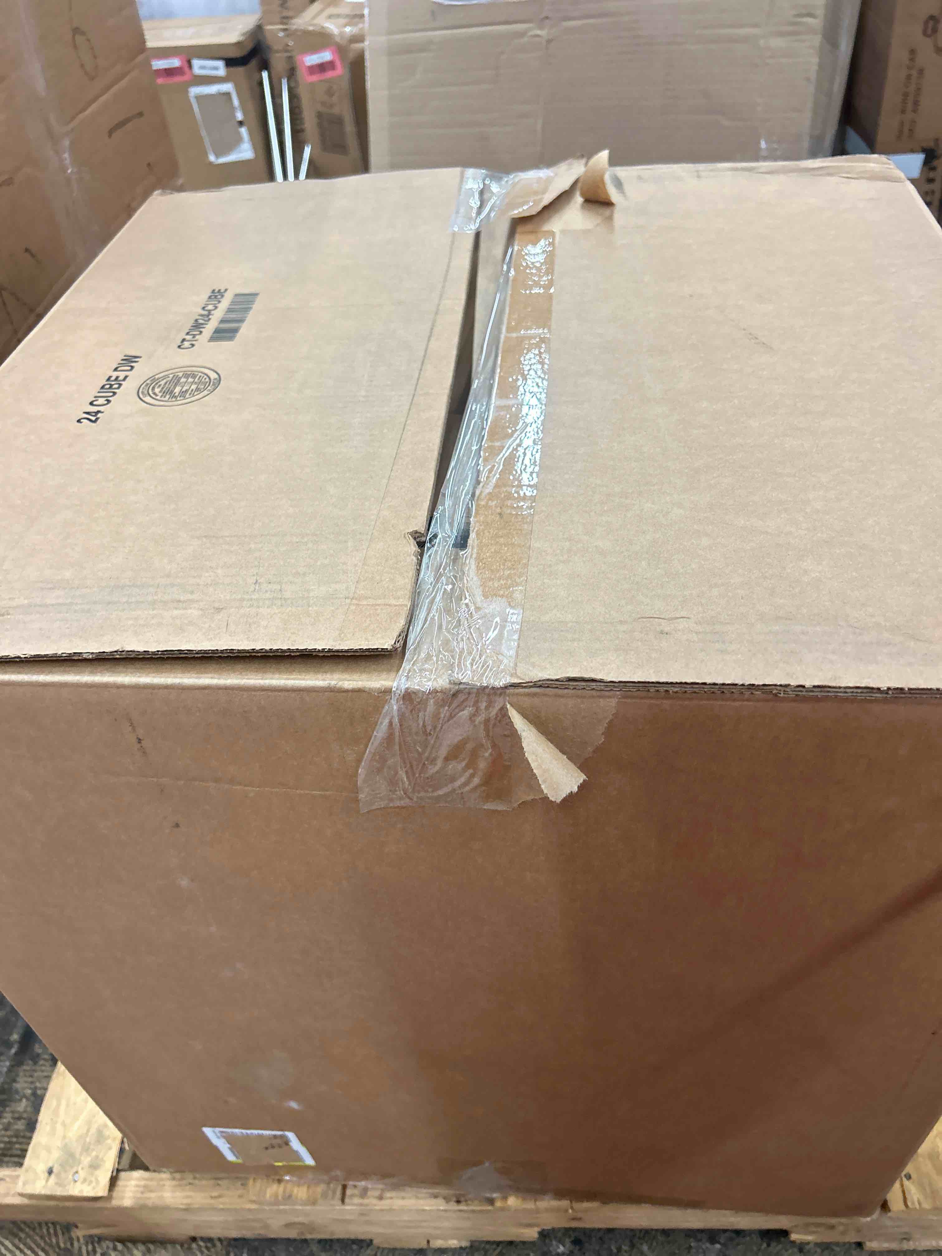 https://s3.amazonaws.com/lotting-images-prod/phillipi/BLU5643359_1744989821841.jpeg