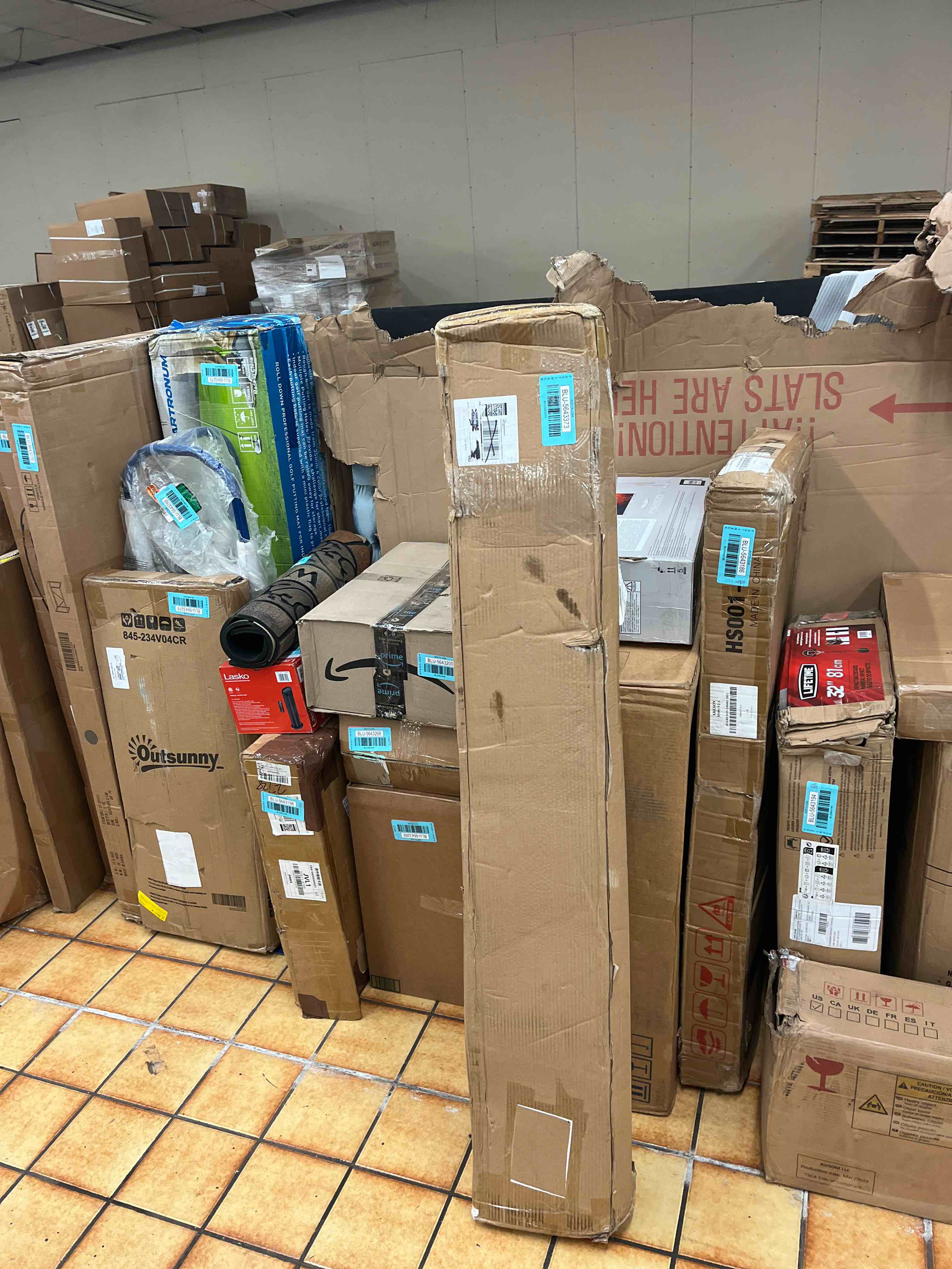 https://s3.amazonaws.com/lotting-images-prod/phillipi/BLU5643373_1745383519749.jpeg