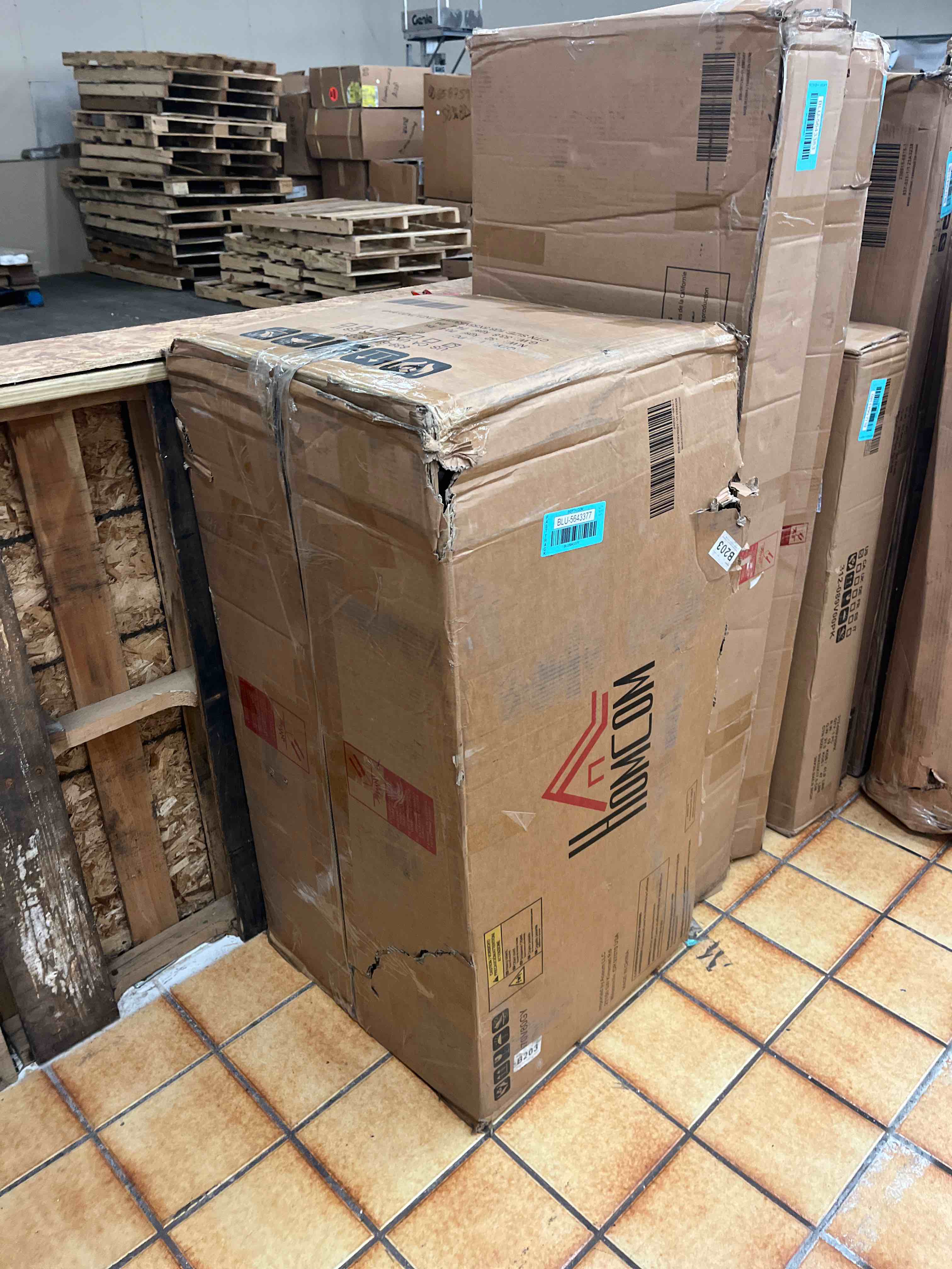 https://s3.amazonaws.com/lotting-images-prod/phillipi/BLU5643377_1745383091349.jpeg
