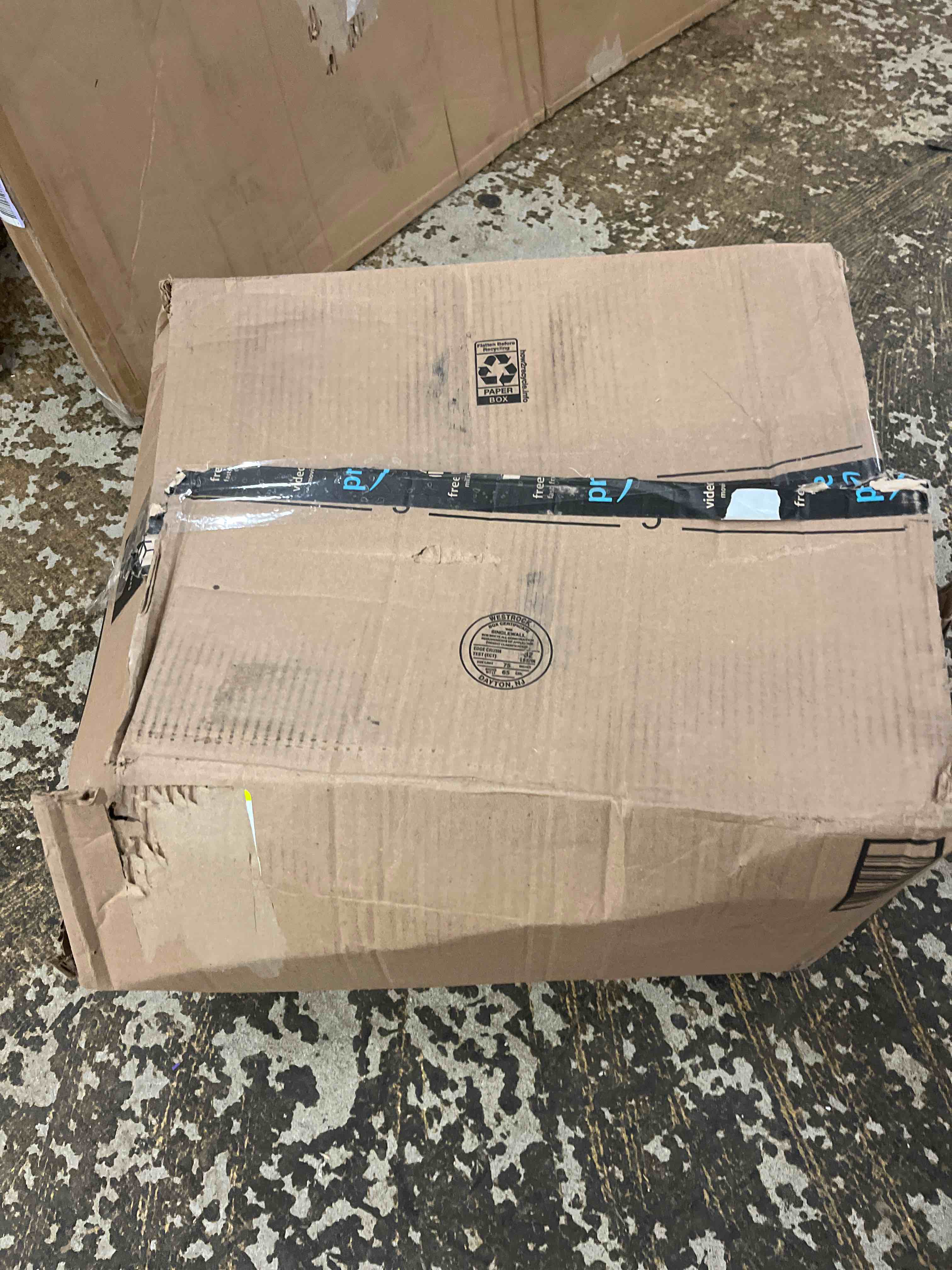https://s3.amazonaws.com/lotting-images-prod/phillipi/BLU5643574_1738002187309.jpeg