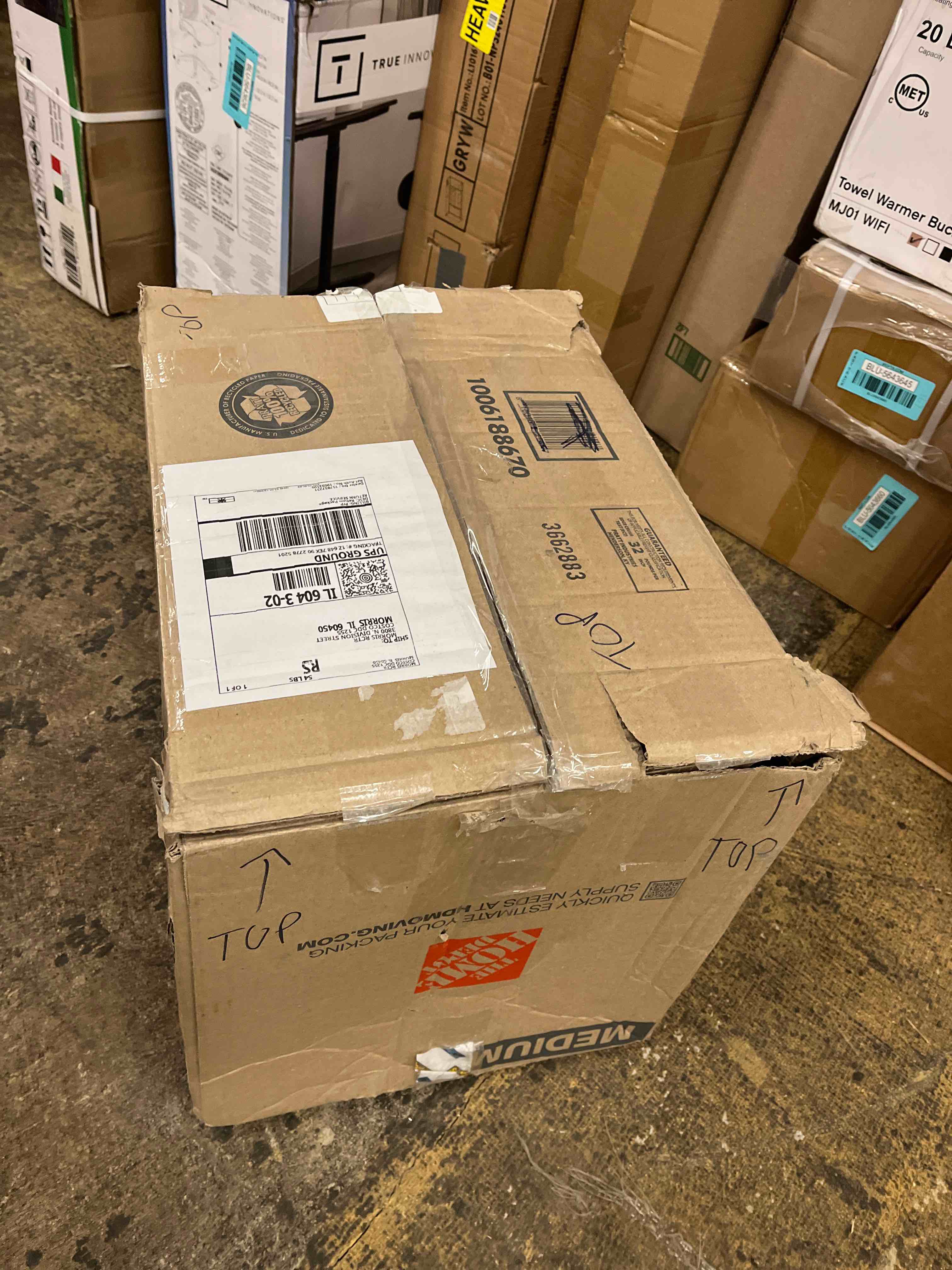 https://s3.amazonaws.com/lotting-images-prod/phillipi/BLU5643621_1738082466613.jpeg