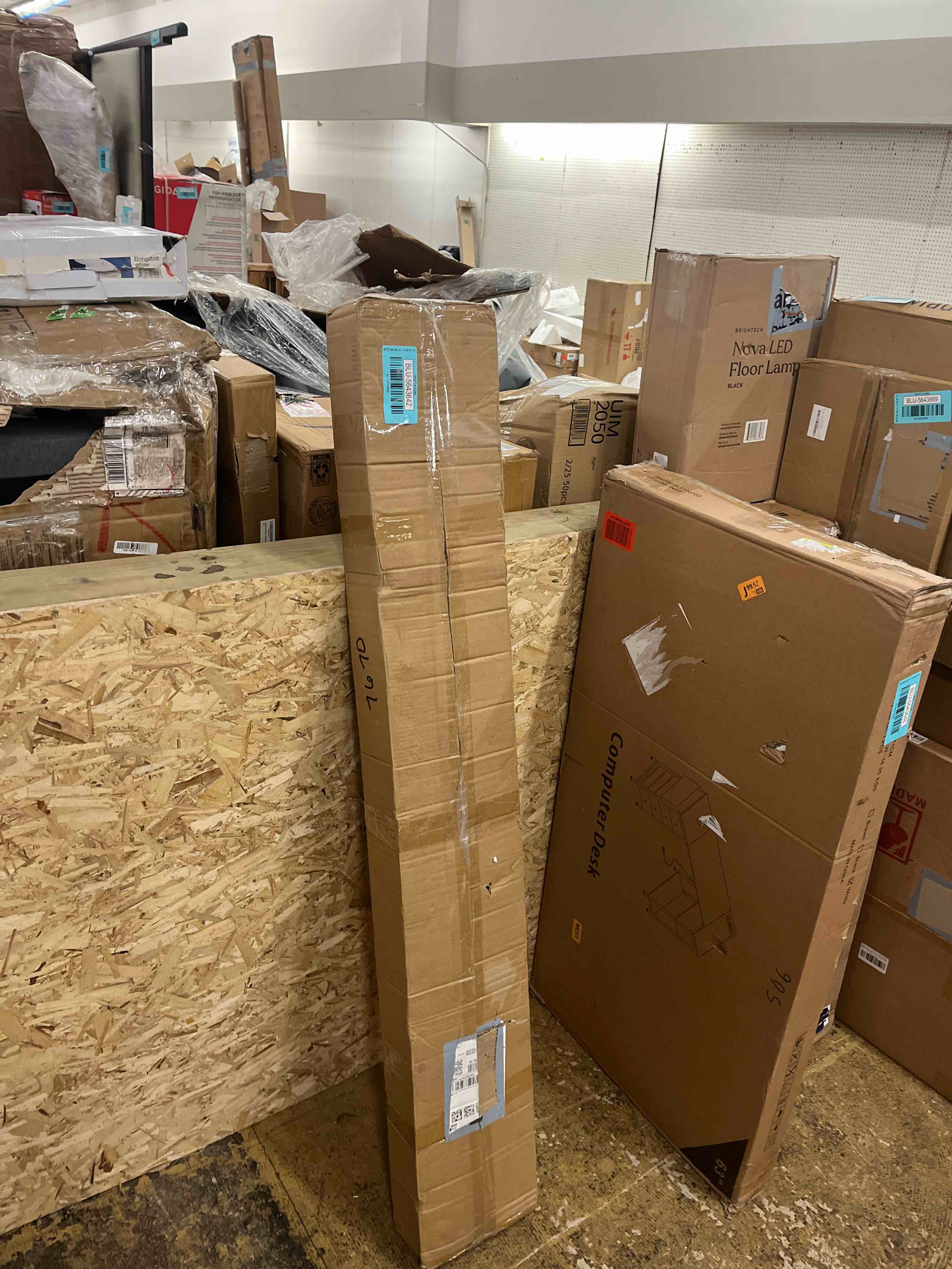 https://s3.amazonaws.com/lotting-images-prod/phillipi/BLU5643642_1738078780126.jpeg