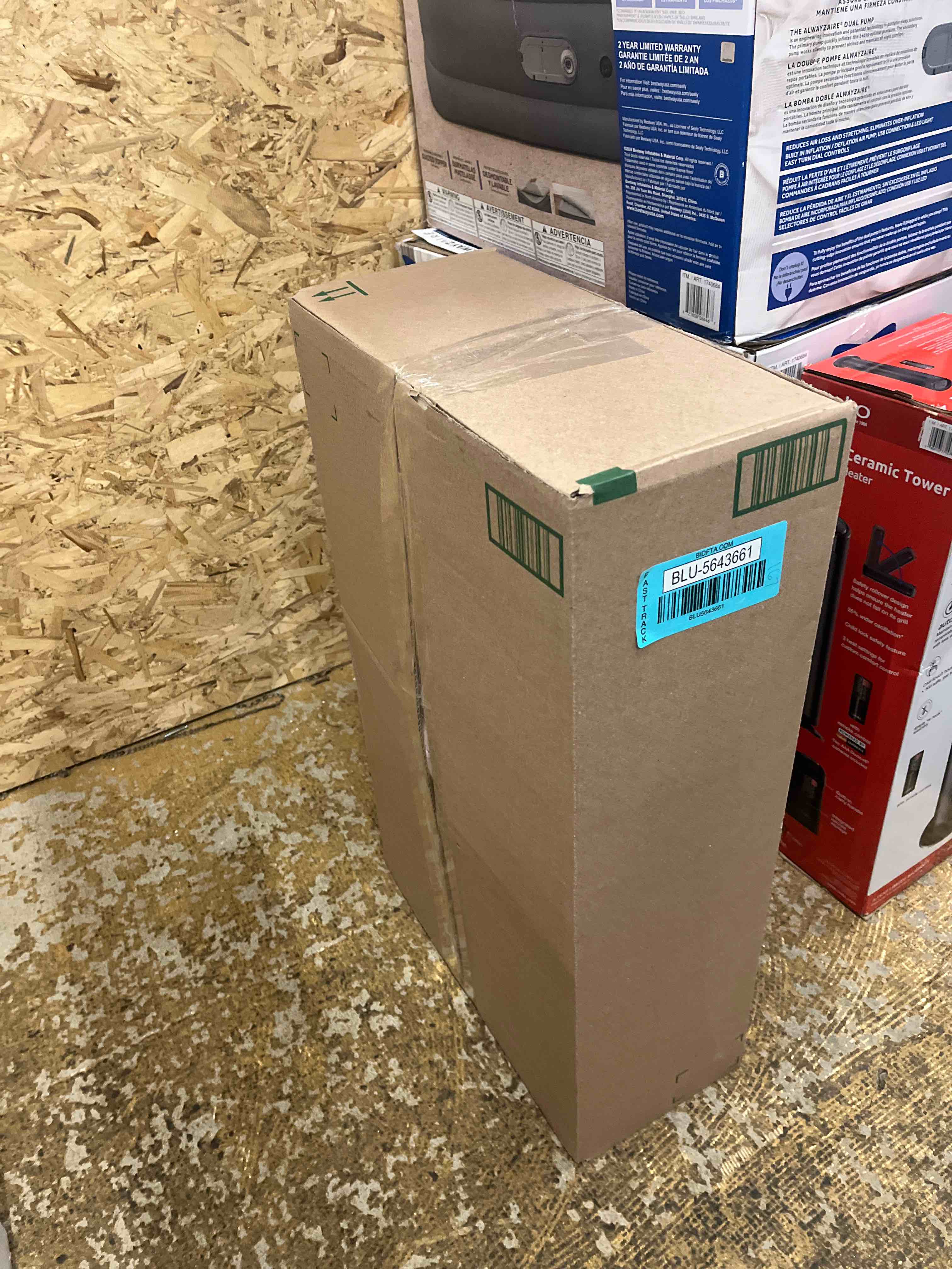 https://s3.amazonaws.com/lotting-images-prod/phillipi/BLU5643661_1738076590612.jpeg