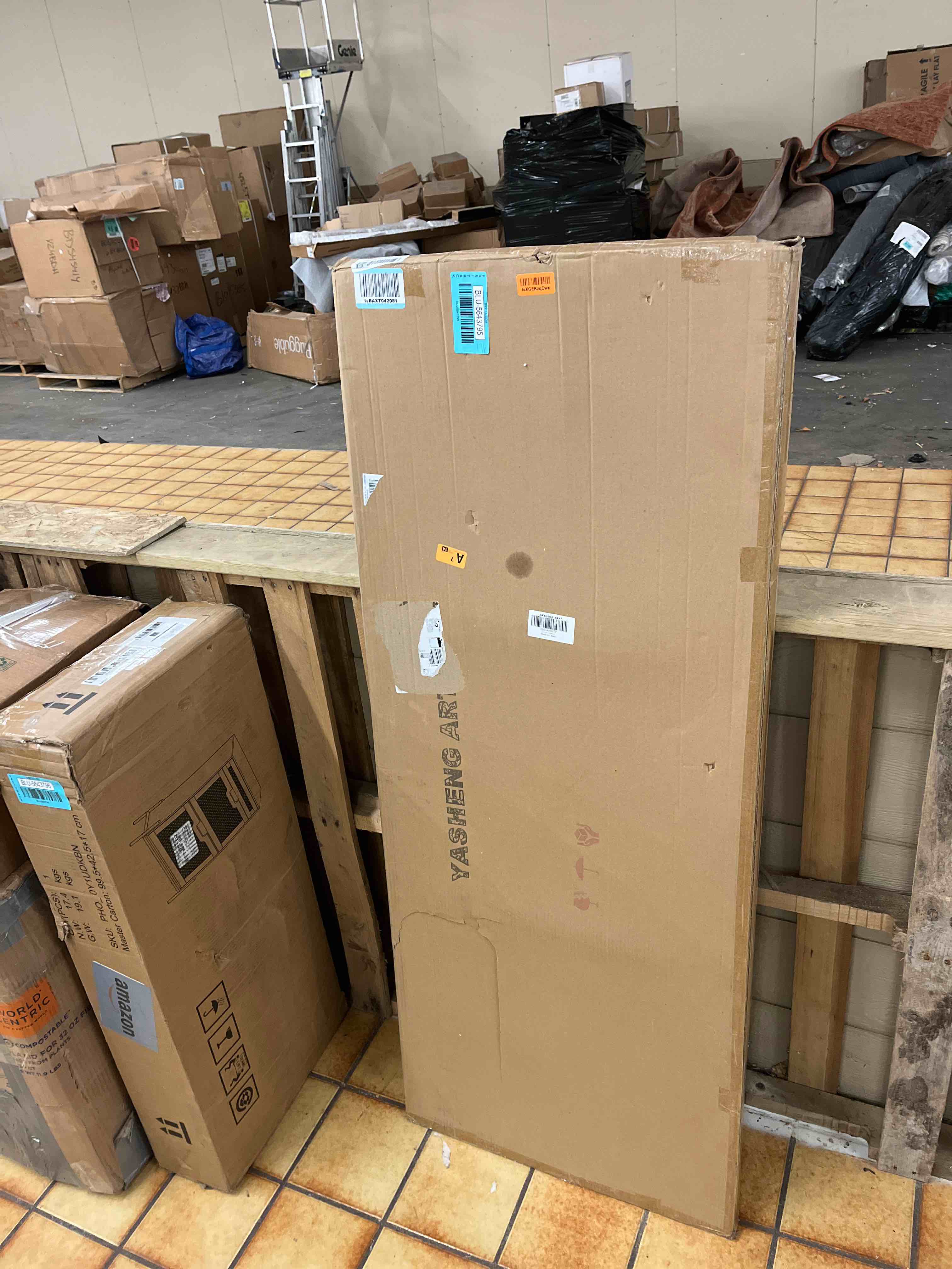 https://s3.amazonaws.com/lotting-images-prod/phillipi/BLU5643795_1738103619046.jpeg