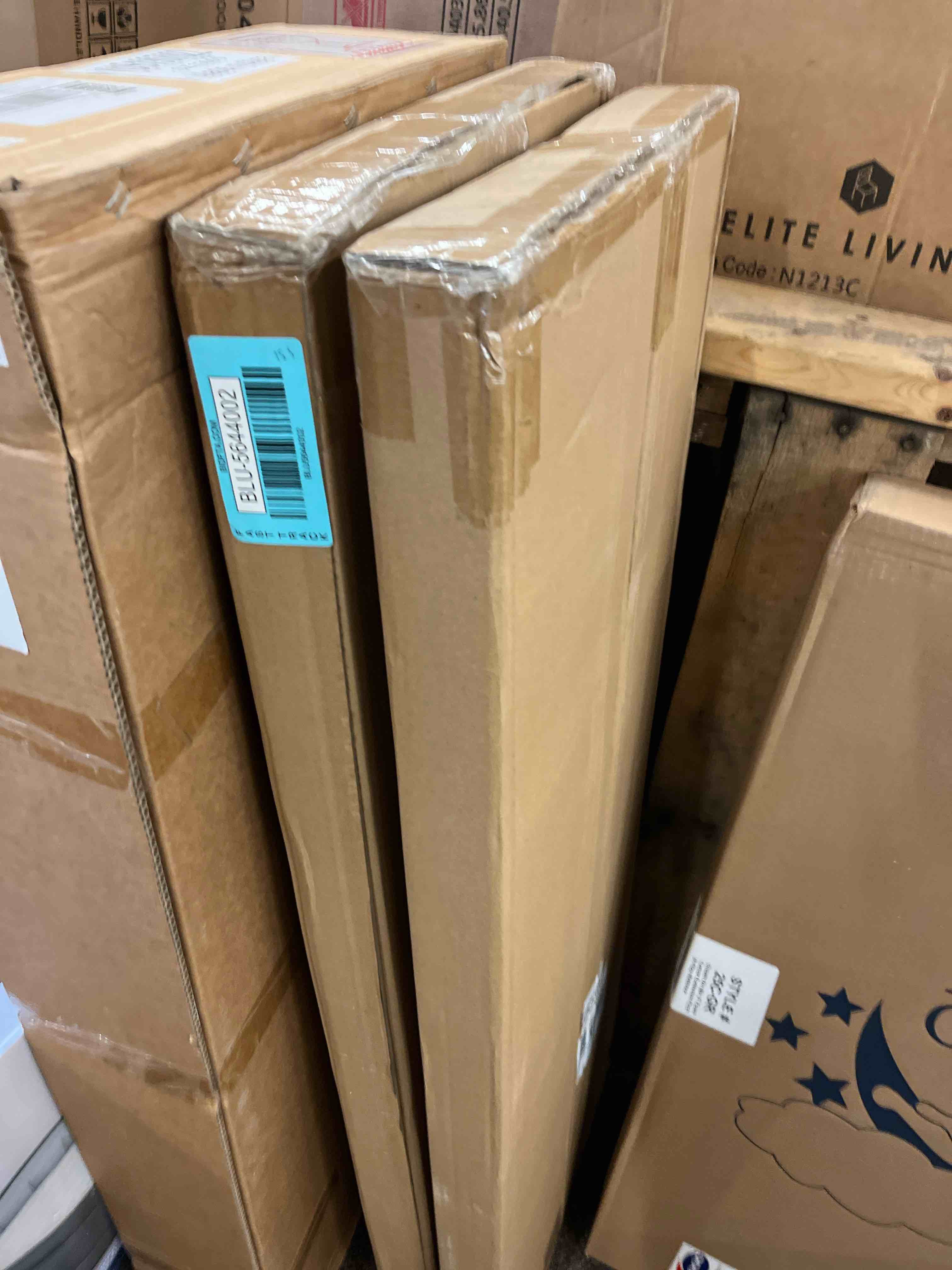 https://s3.amazonaws.com/lotting-images-prod/phillipi/BLU5644001_1738263843440.jpeg