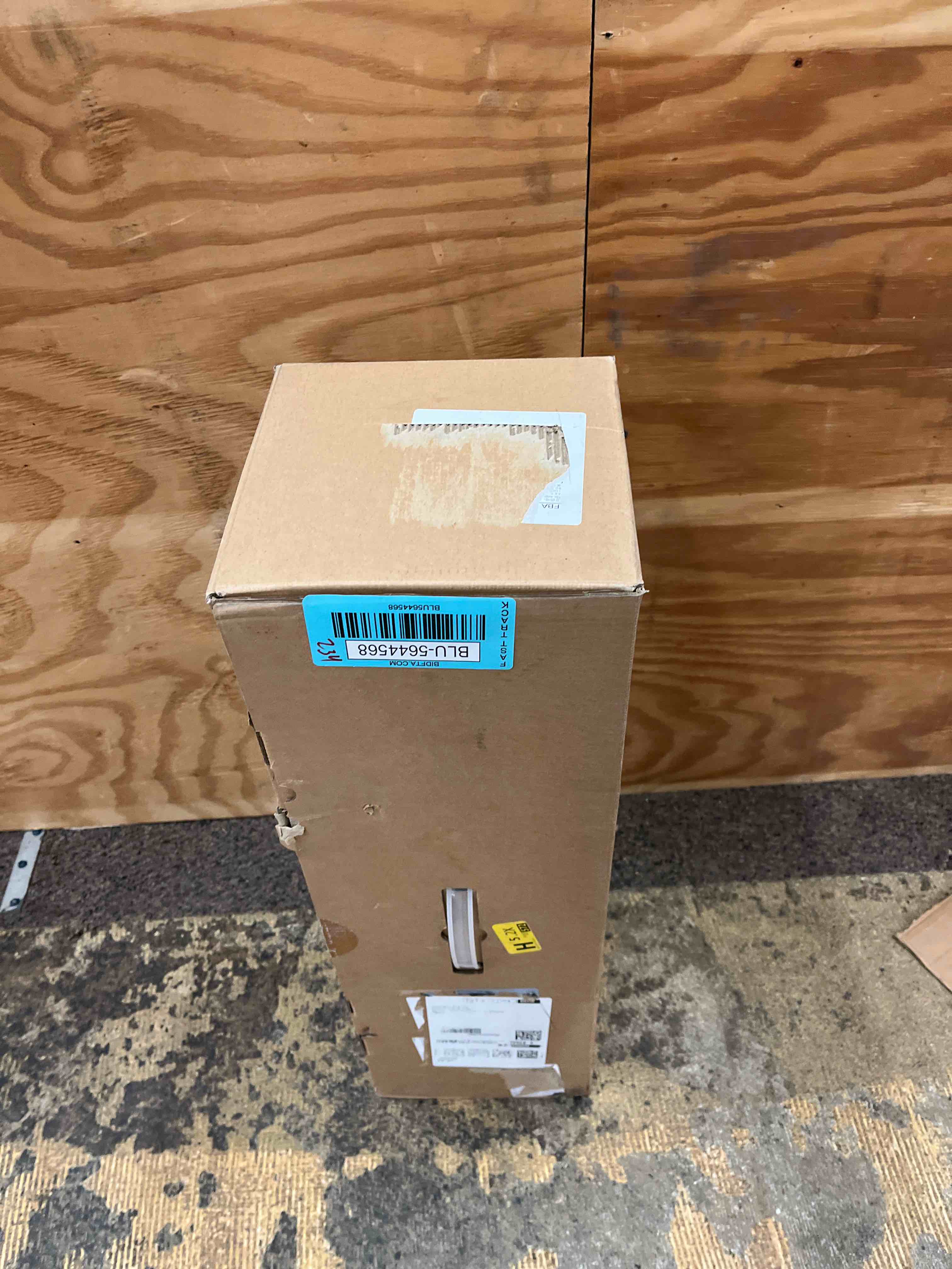 https://s3.amazonaws.com/lotting-images-prod/phillipi/BLU5644568_1738862153375.jpeg