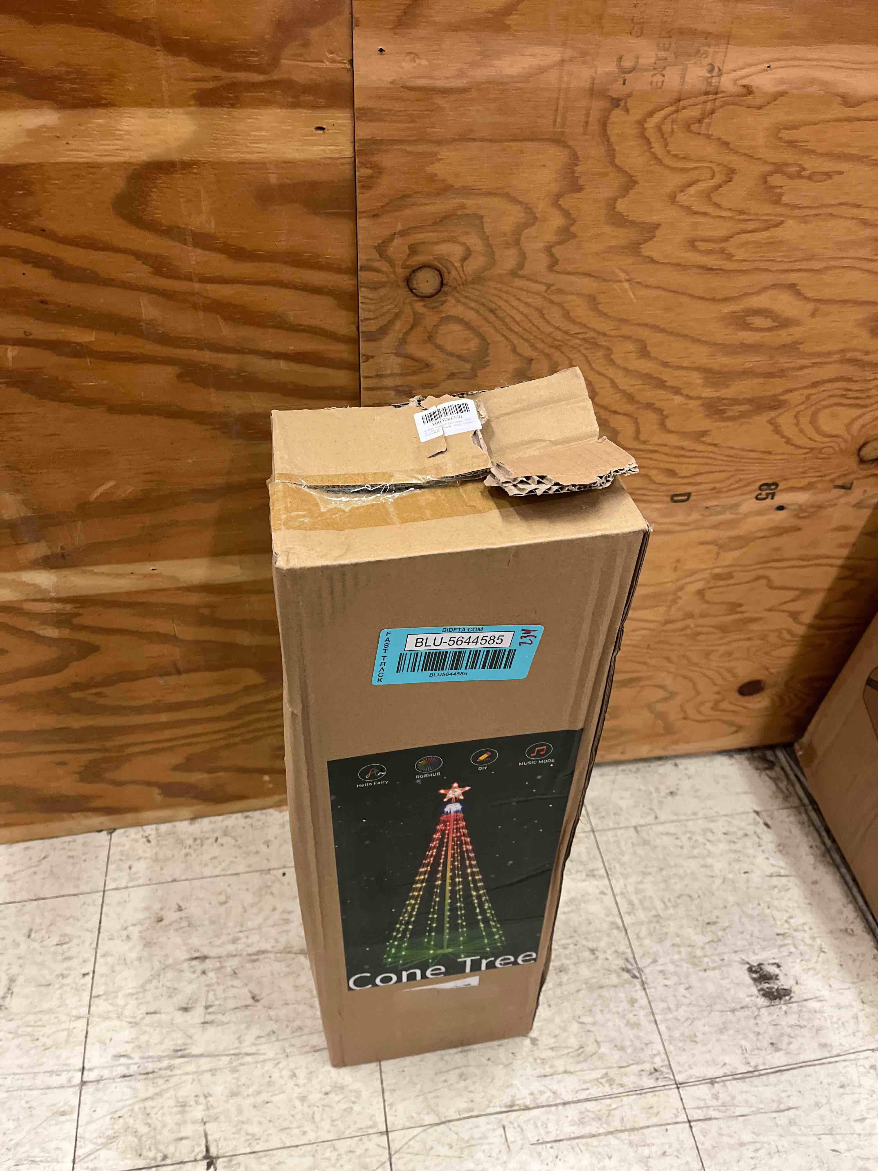 https://s3.amazonaws.com/lotting-images-prod/phillipi/BLU5644585_1738860136160.jpeg