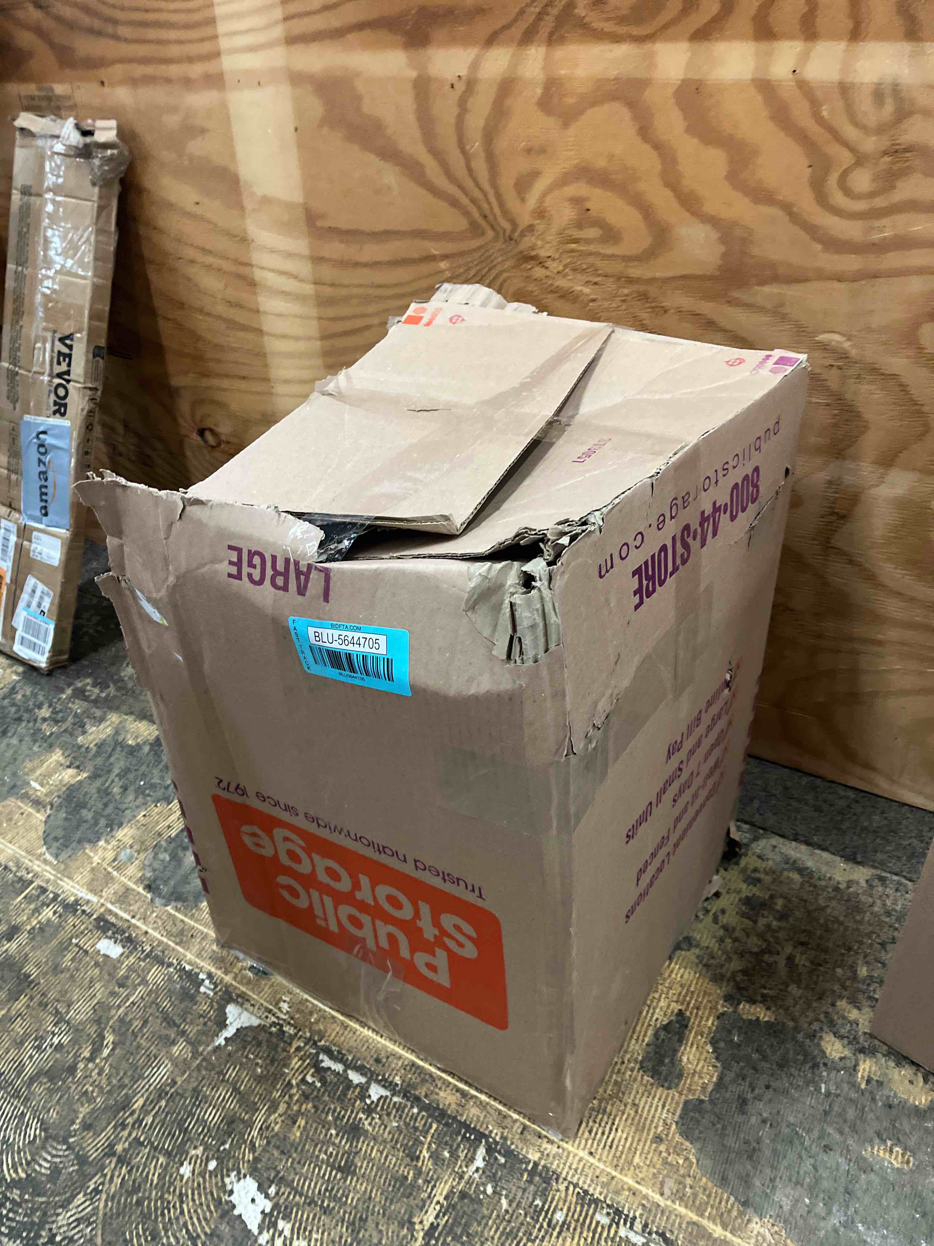 https://s3.amazonaws.com/lotting-images-prod/phillipi/BLU5644705_1738864692275.jpeg