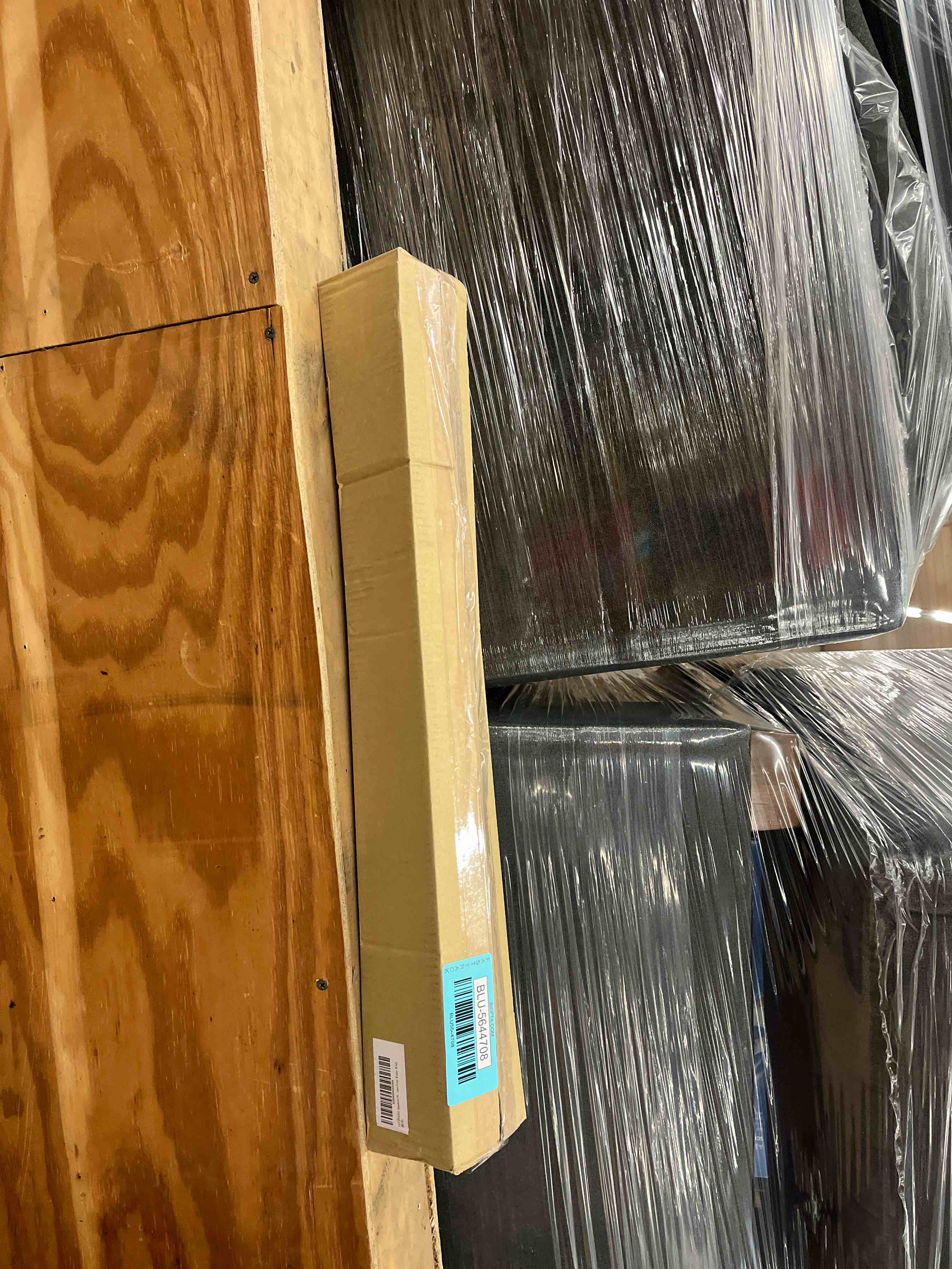 https://s3.amazonaws.com/lotting-images-prod/phillipi/BLU5644708_1738864422095.jpeg
