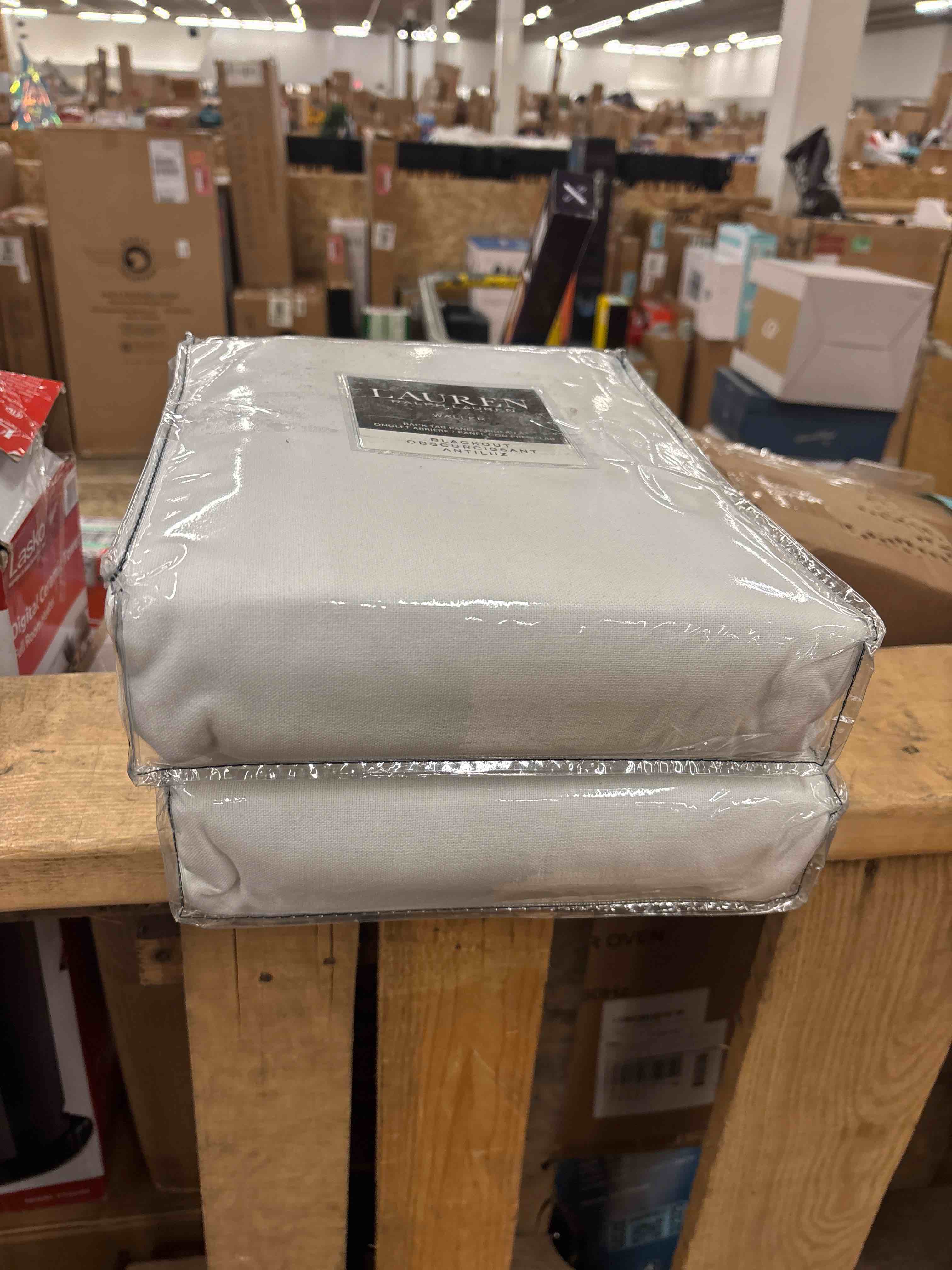https://s3.amazonaws.com/lotting-images-prod/phillipi/BLU5645412_1740683470308.jpeg