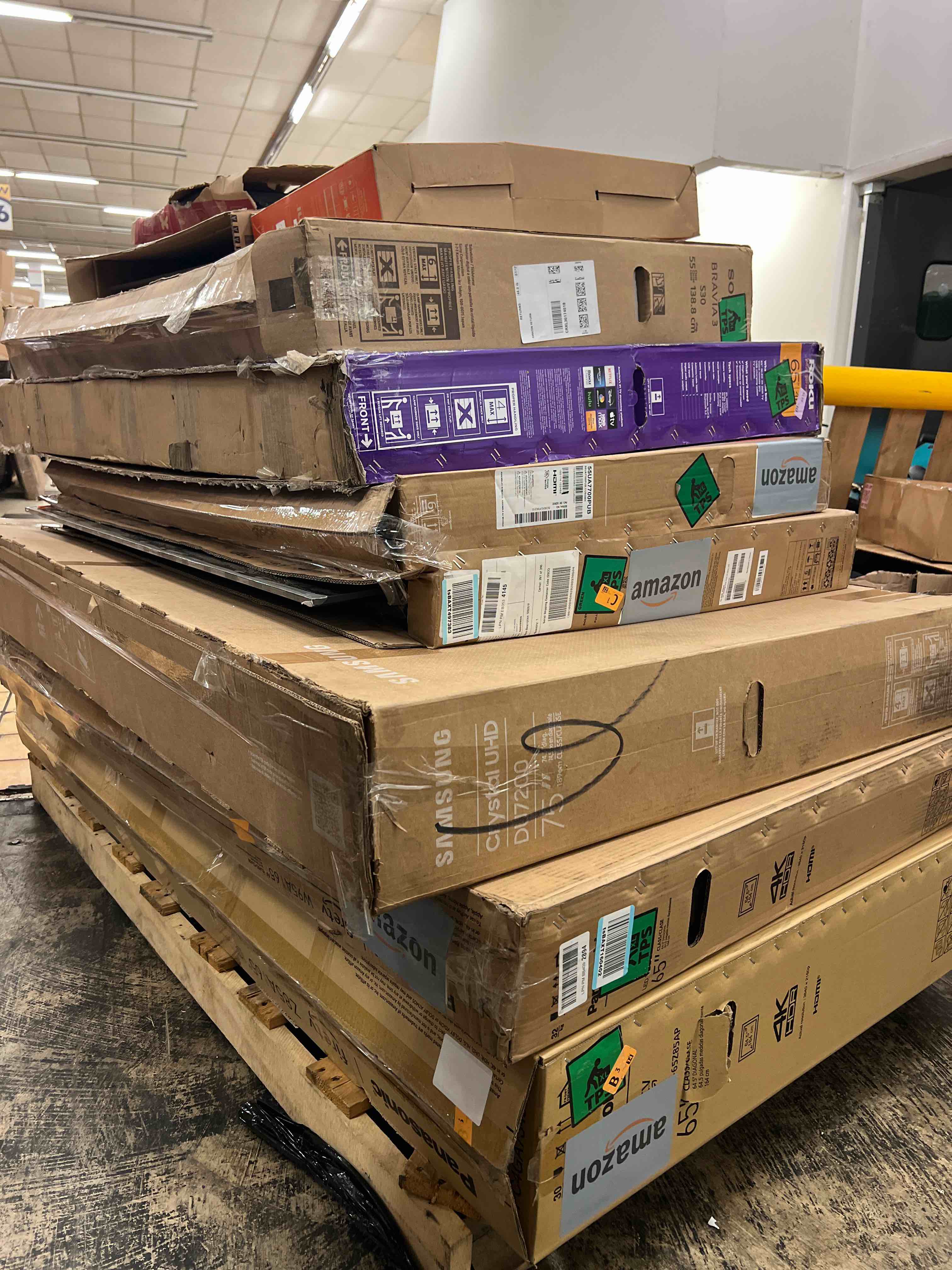 https://s3.amazonaws.com/lotting-images-prod/phillipi/BLU5646729_1753284323048.jpeg