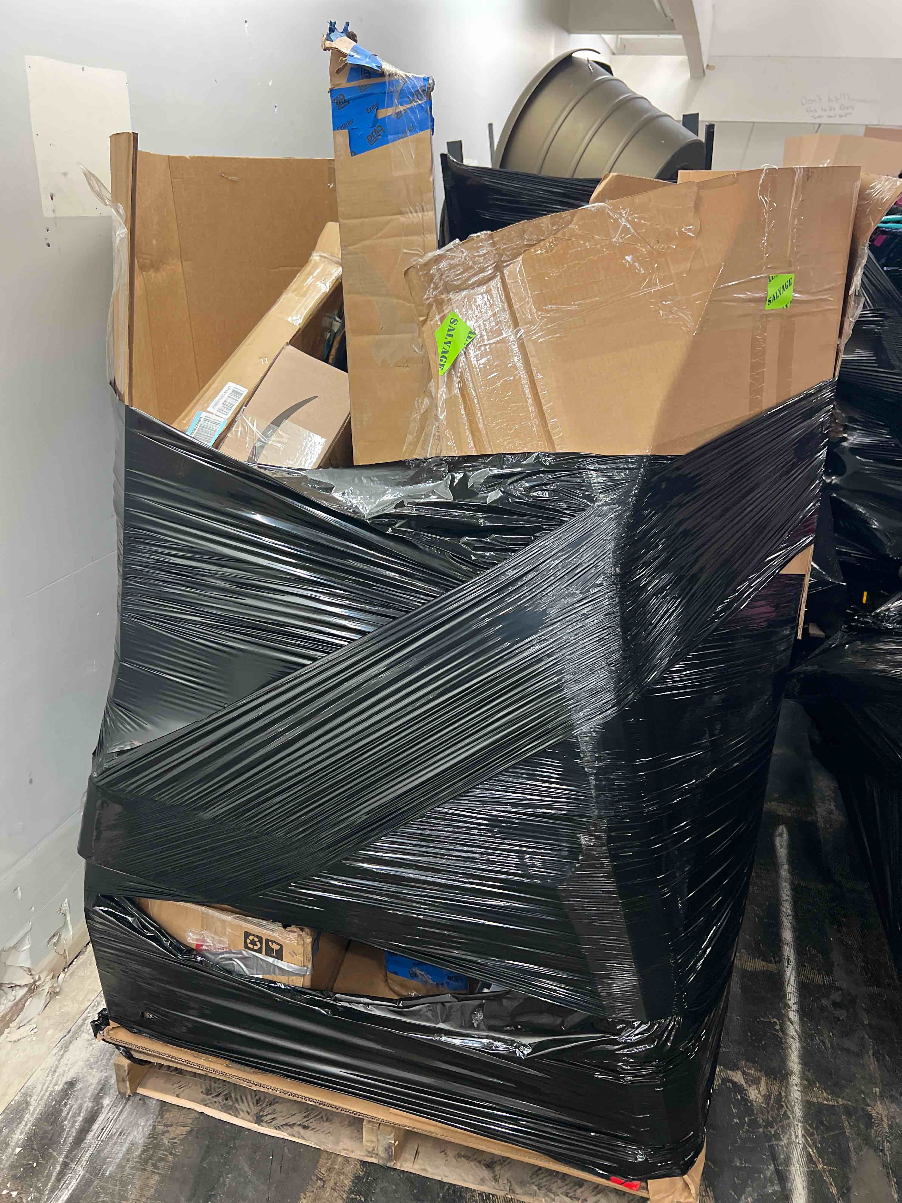 https://s3.amazonaws.com/lotting-images-prod/phillipi/BLU5646731_1753293121415.jpeg