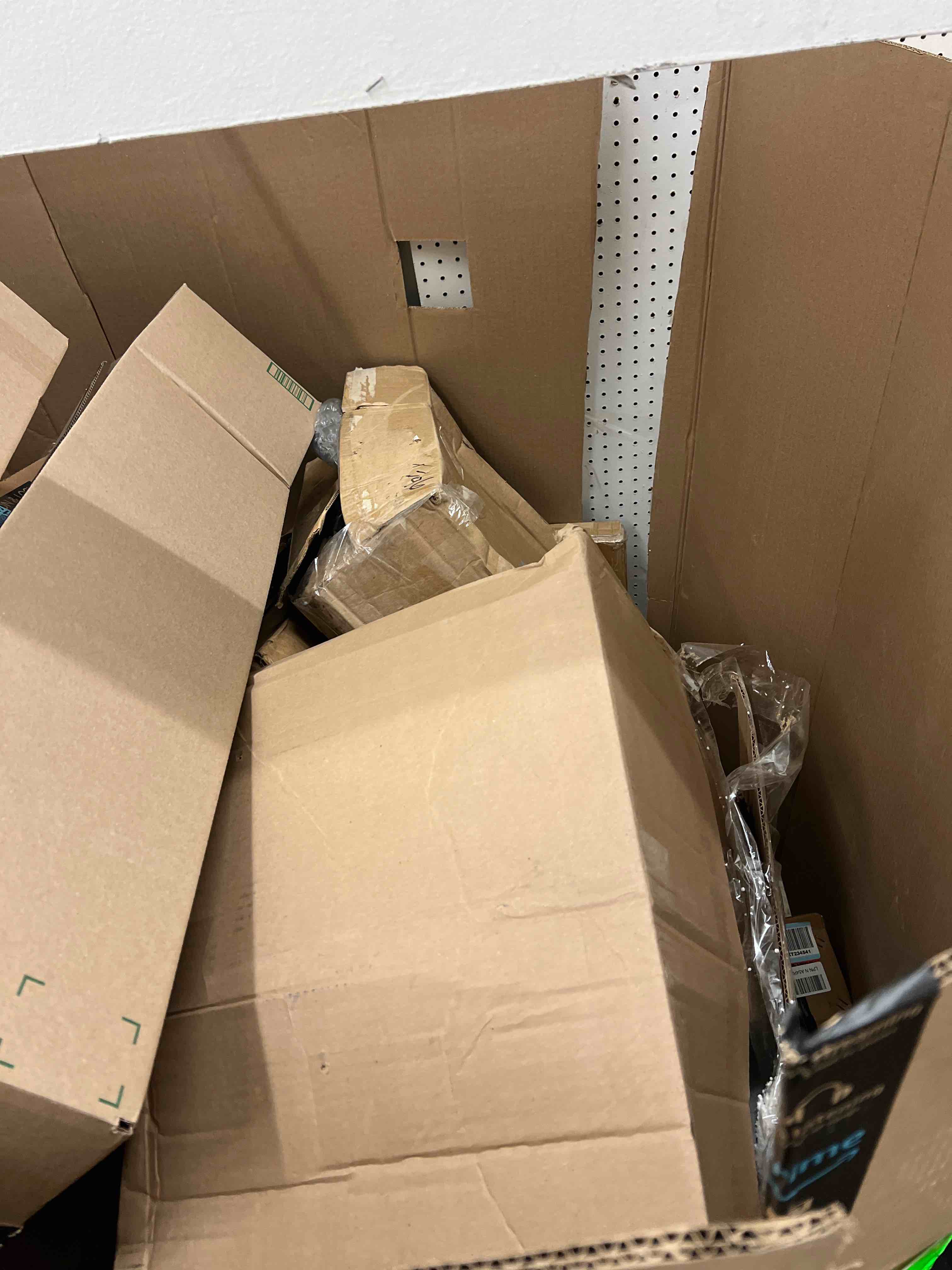 https://s3.amazonaws.com/lotting-images-prod/phillipi/BLU5646750_1757519874172.jpeg